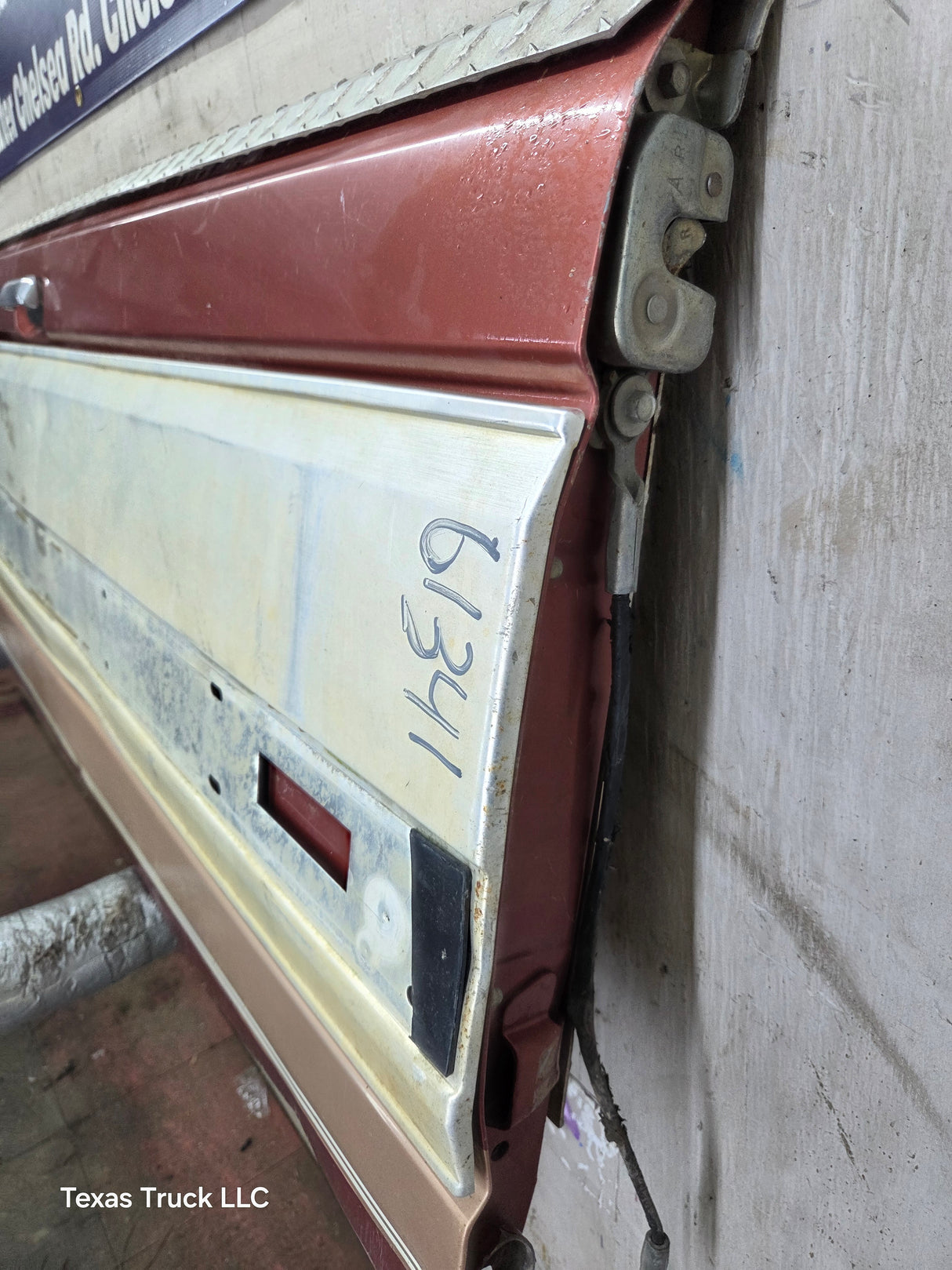 1980-1986 Bullnose / Bricknose / OBS Ford F100 F150 F250 F350 Tailgate
