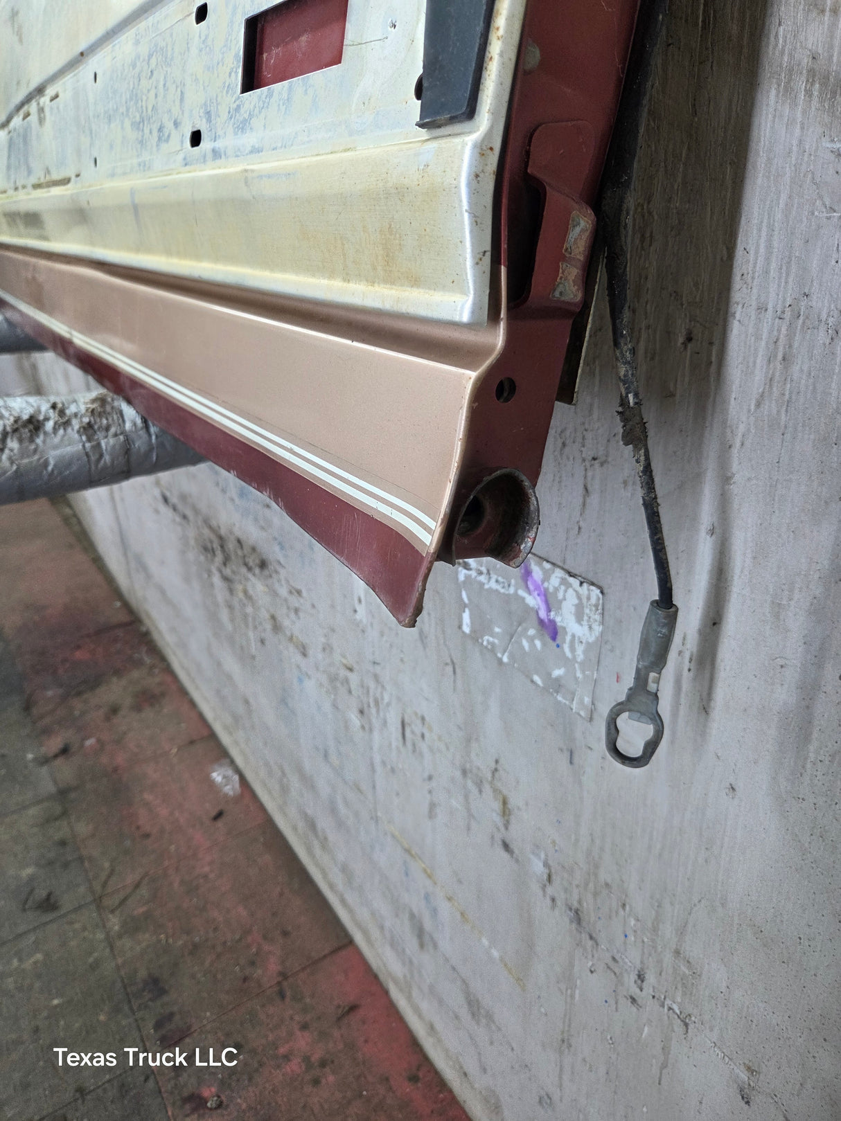 1980-1986 Bullnose / Bricknose / OBS Ford F100 F150 F250 F350 Tailgate