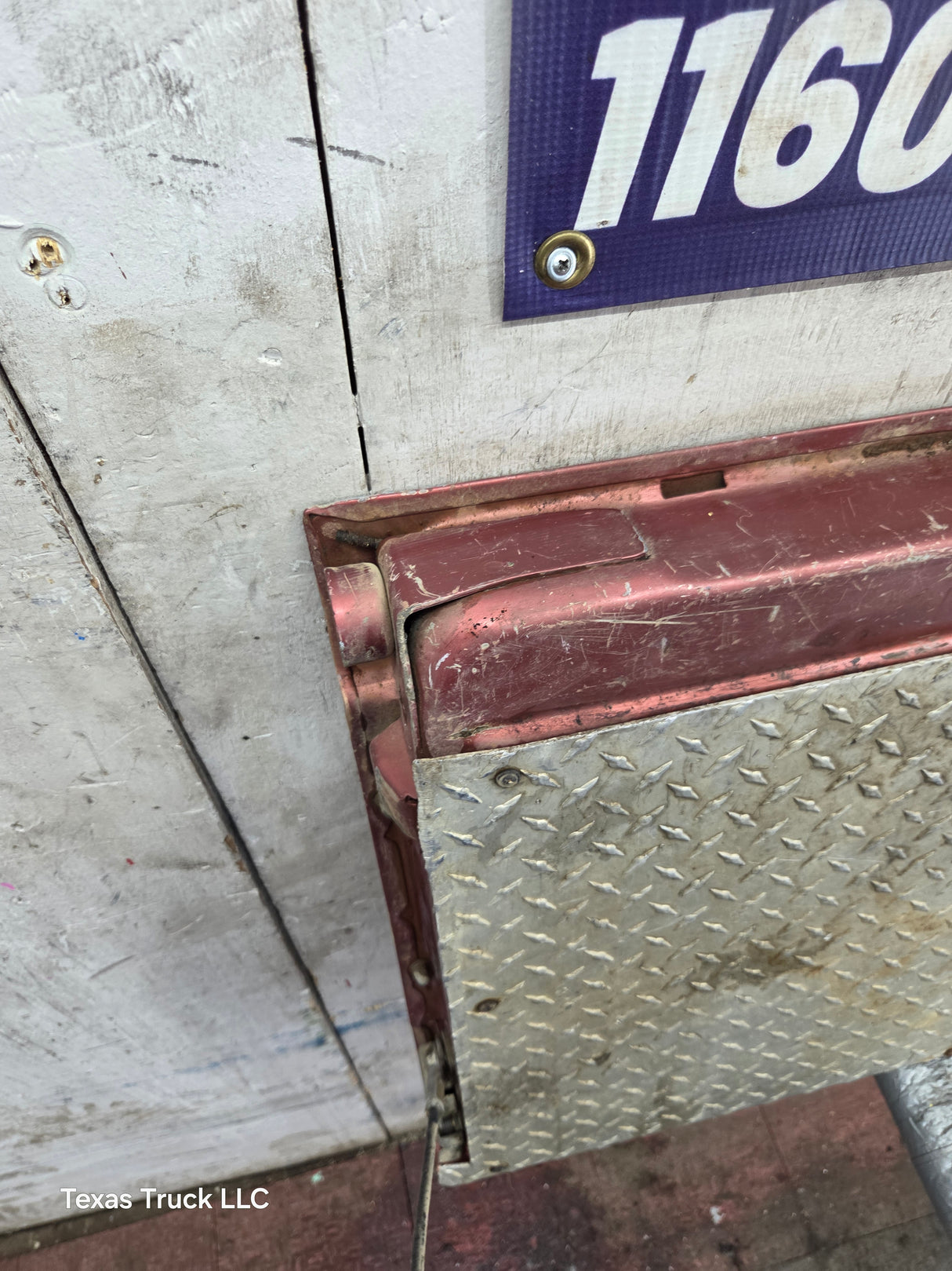 1980-1986 Bullnose / Bricknose / OBS Ford F100 F150 F250 F350 Tailgate
