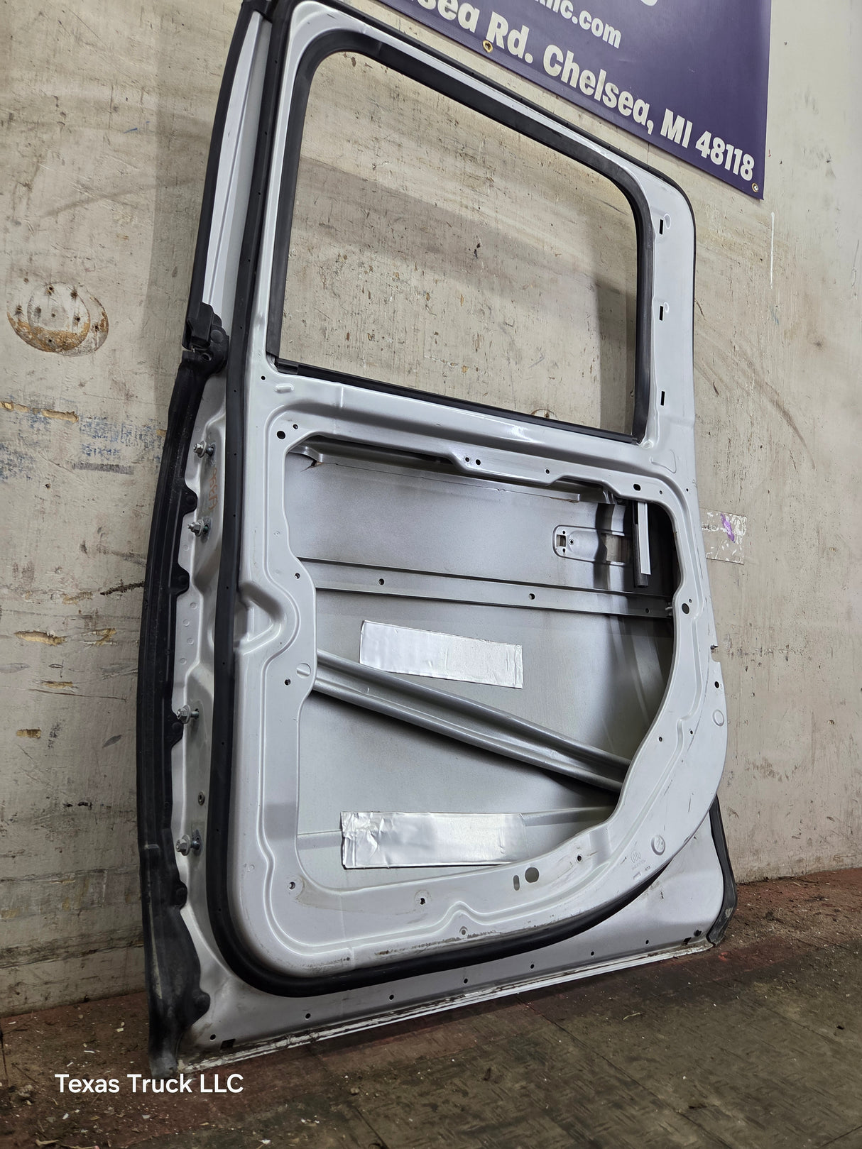 2009-2018 Dodge Ram 4th Gen Passenger Side Rear CREW Cab Door 1500 2500 3500 4500 5500