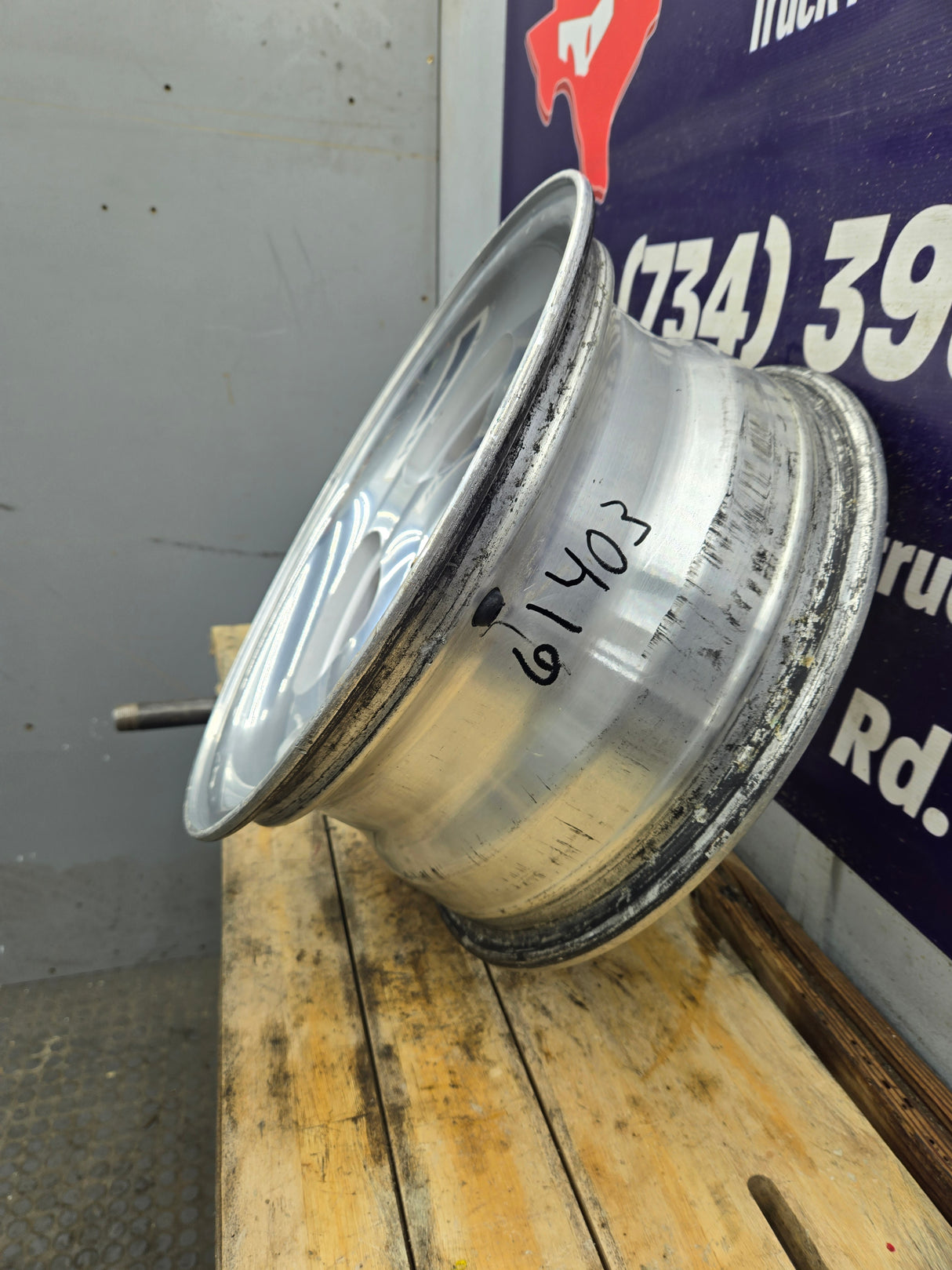1999-2004 Ford F250 F350 Super Duty Excursion 16" Polished Aluminum Wheel Rim