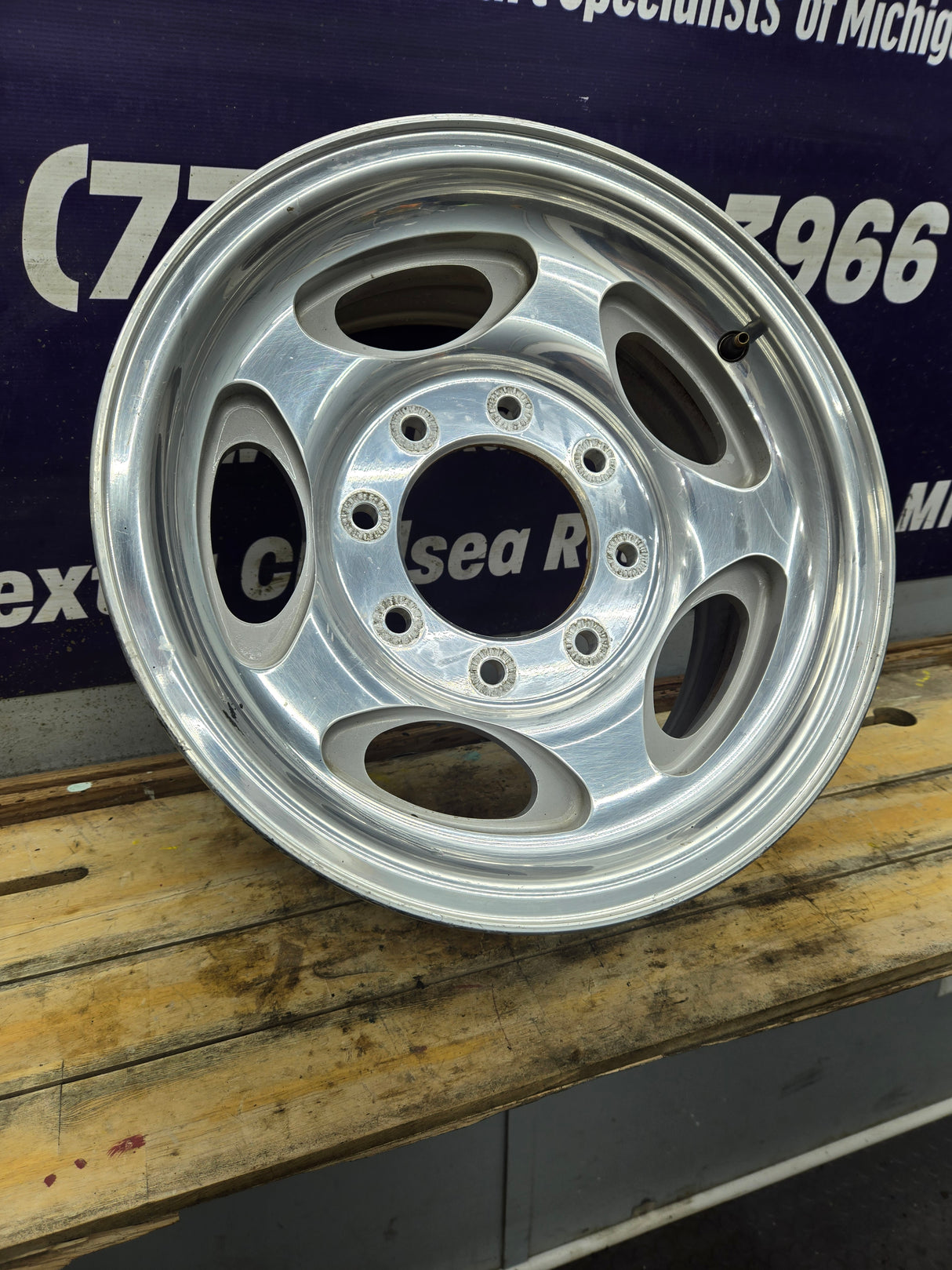 1999-2004 Ford F250 F350 Super Duty Excursion 16" Polished Aluminum Wheel Rim