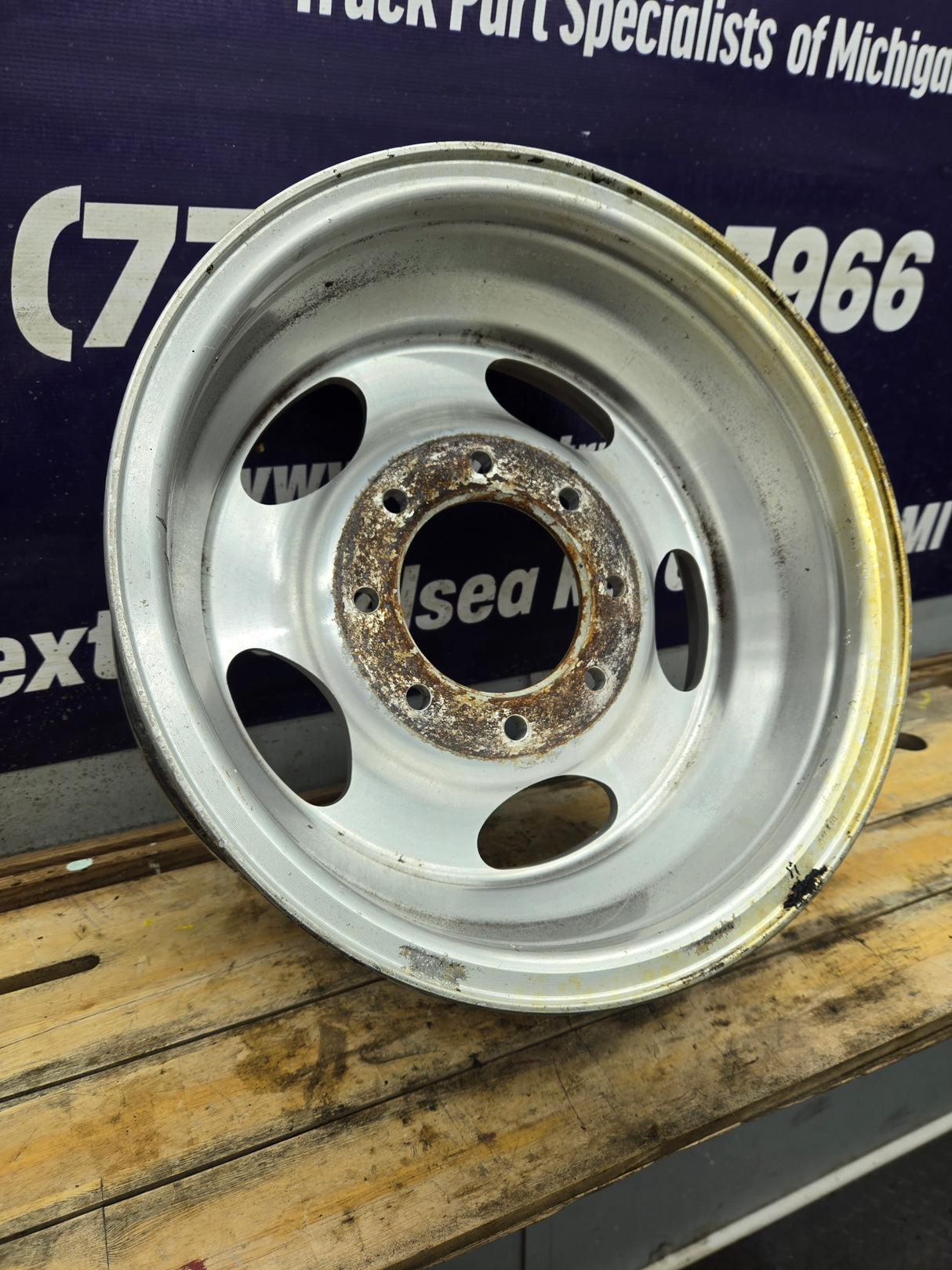 1999-2004 Ford F250 F350 Super Duty Excursion 16" Polished Aluminum Wheel Rim