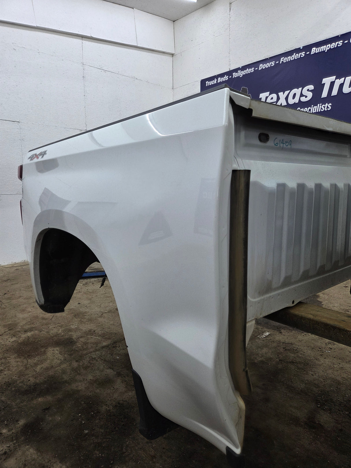 2019-2026 Chevrolet Silverado 1500 5'9" Short Truck Bed