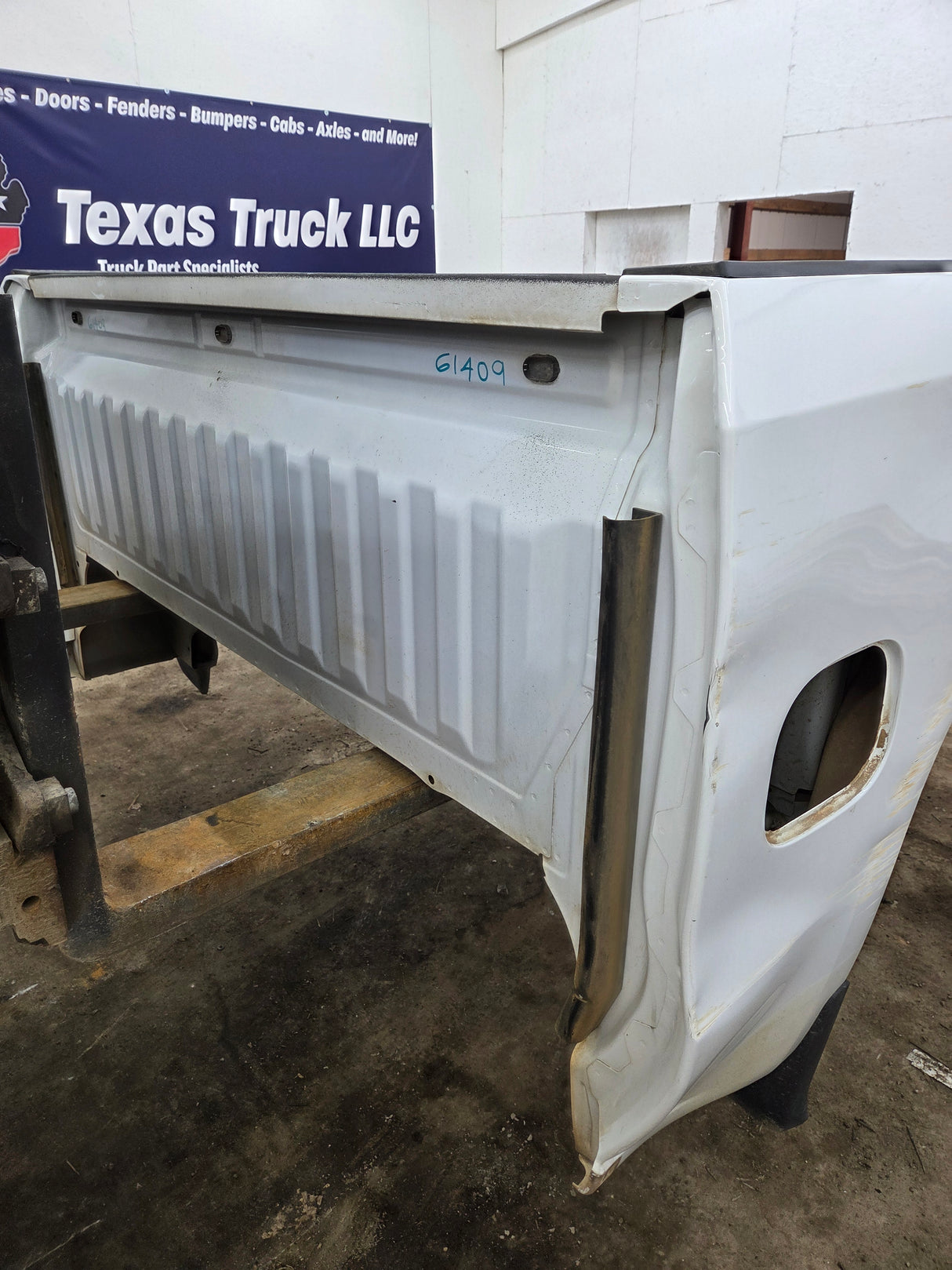 2019-2026 Chevrolet Silverado 1500 5'9" Short Truck Bed