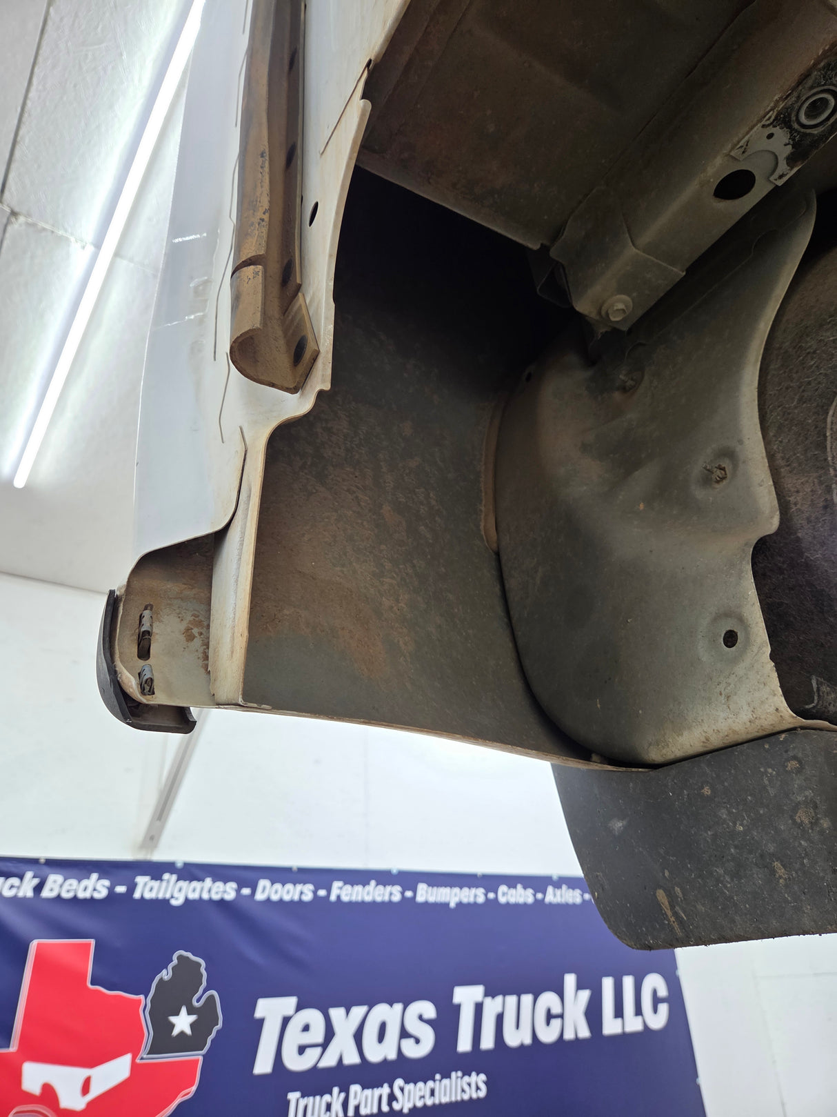 2019-2026 Chevrolet Silverado 1500 5'9" Short Truck Bed