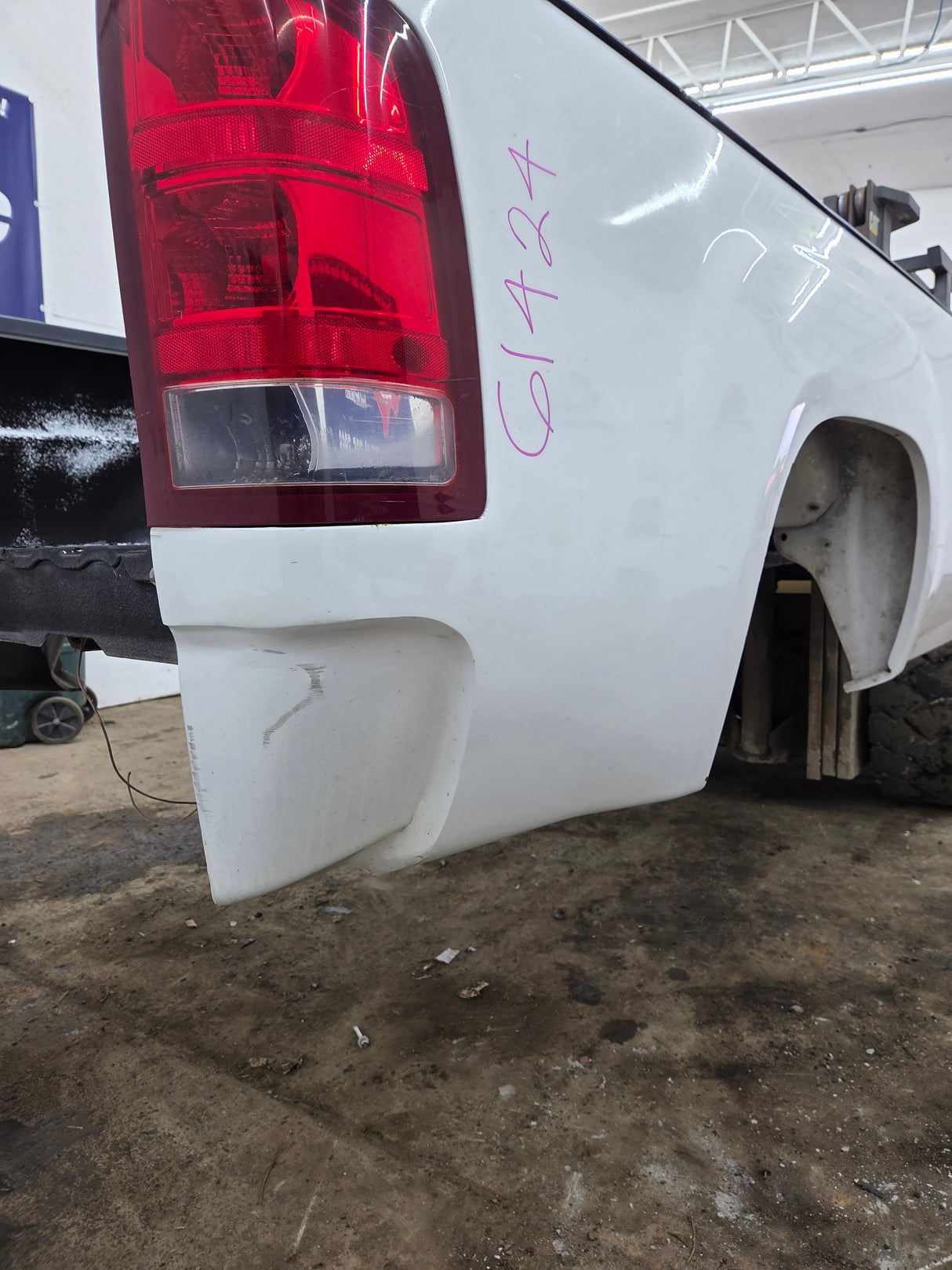 2007-2013 GMC Sierra 1500 2500 3500 HD 8' Long Truck Bed