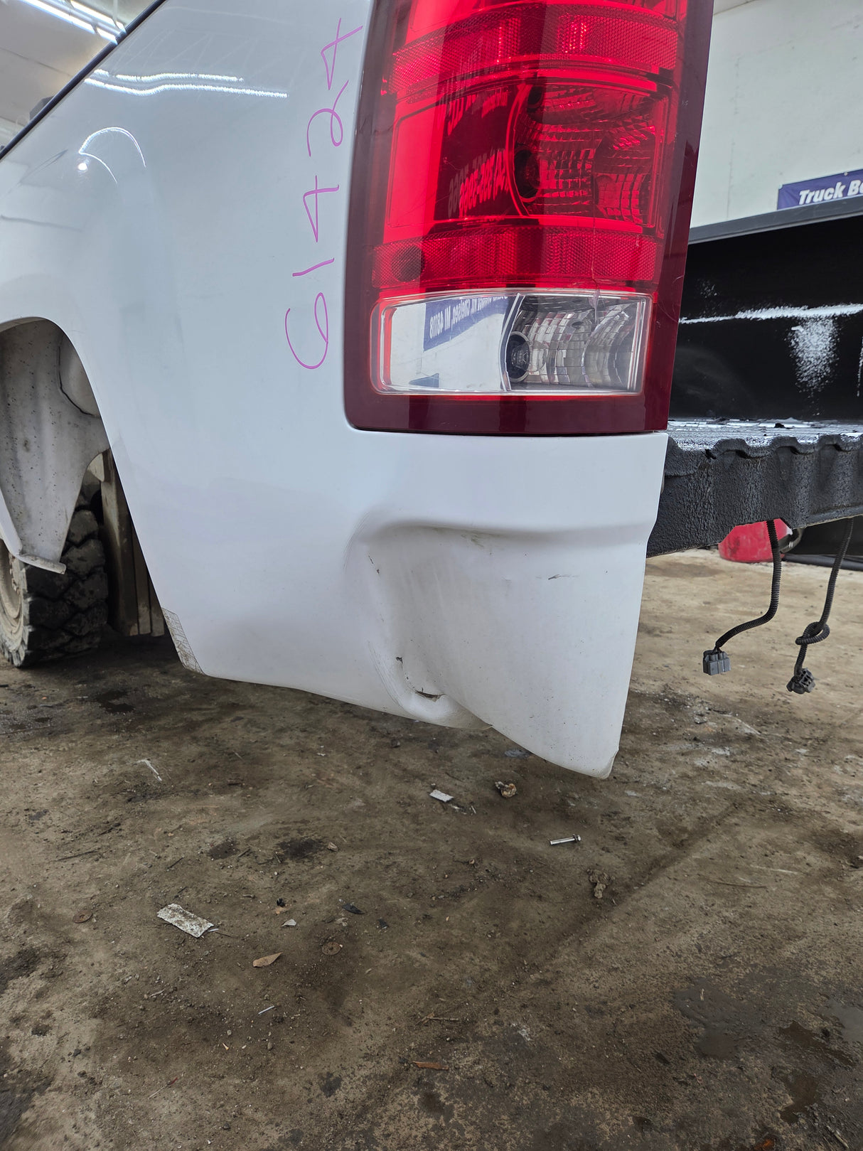 2007-2013 GMC Sierra 1500 2500 3500 HD 8' Long Truck Bed