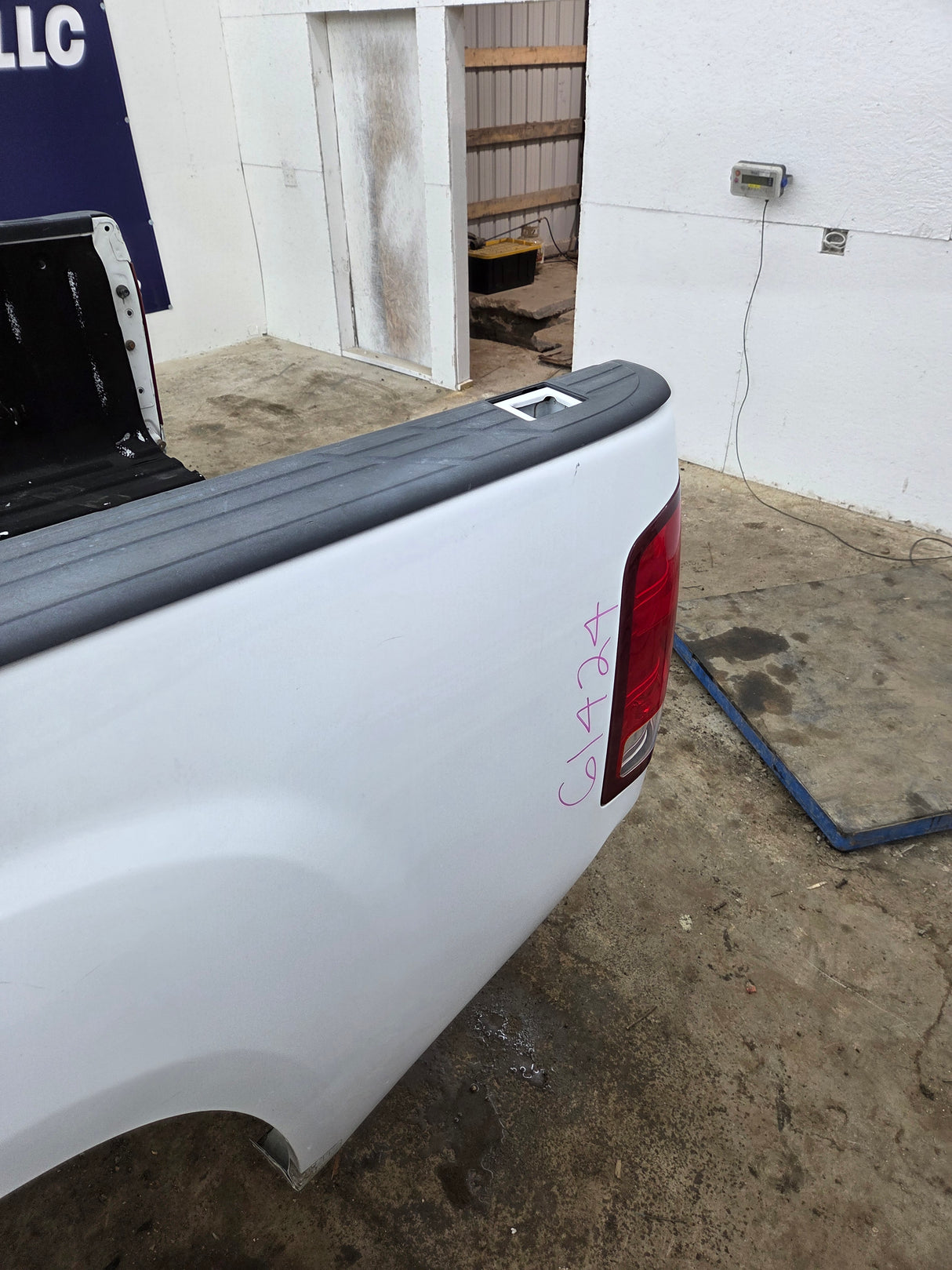 2007-2013 GMC Sierra 1500 2500 3500 HD 8' Long Truck Bed