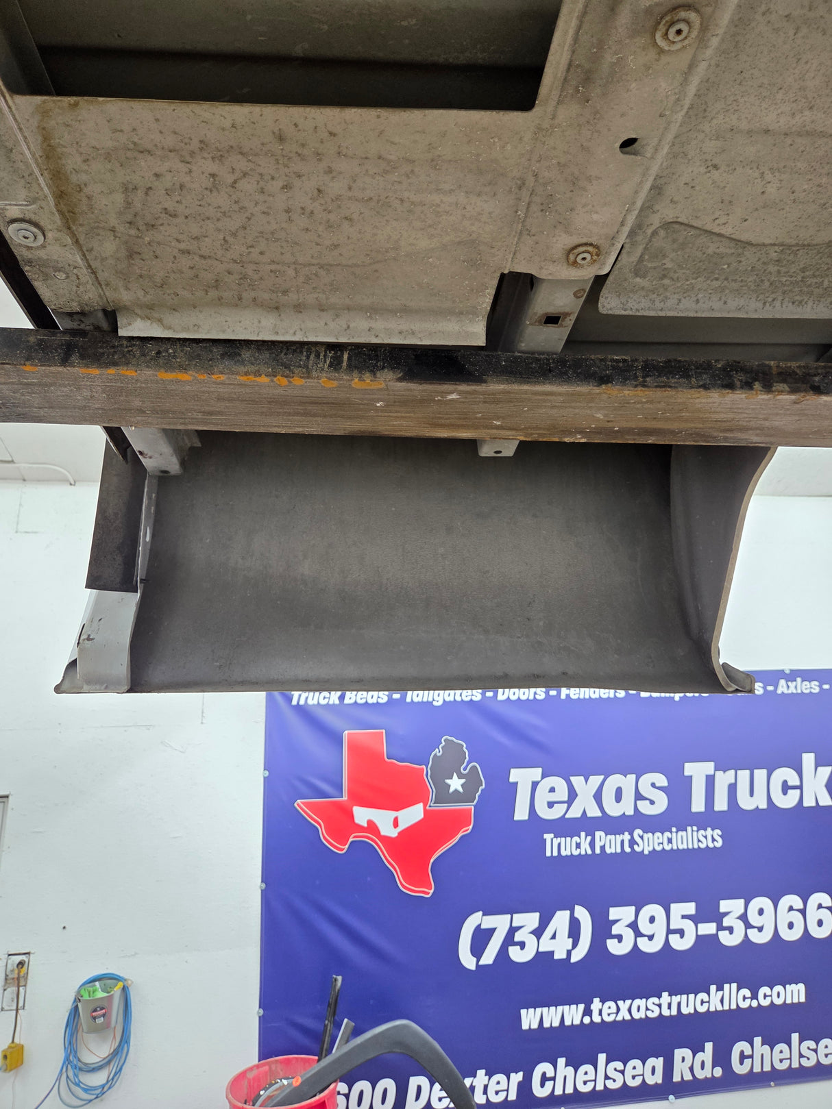 2007-2013 GMC Sierra 1500 2500 3500 HD 8' Long Truck Bed
