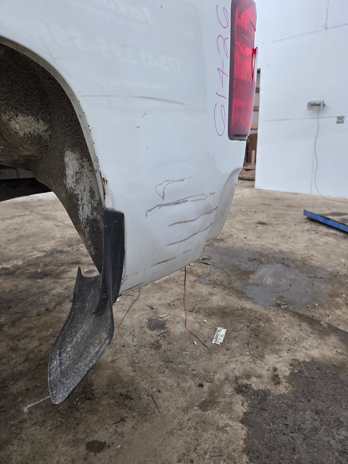 2007-2013 Chevrolet Silverado 1500 2500 3500 HD 6' 6" Short Truck Bed