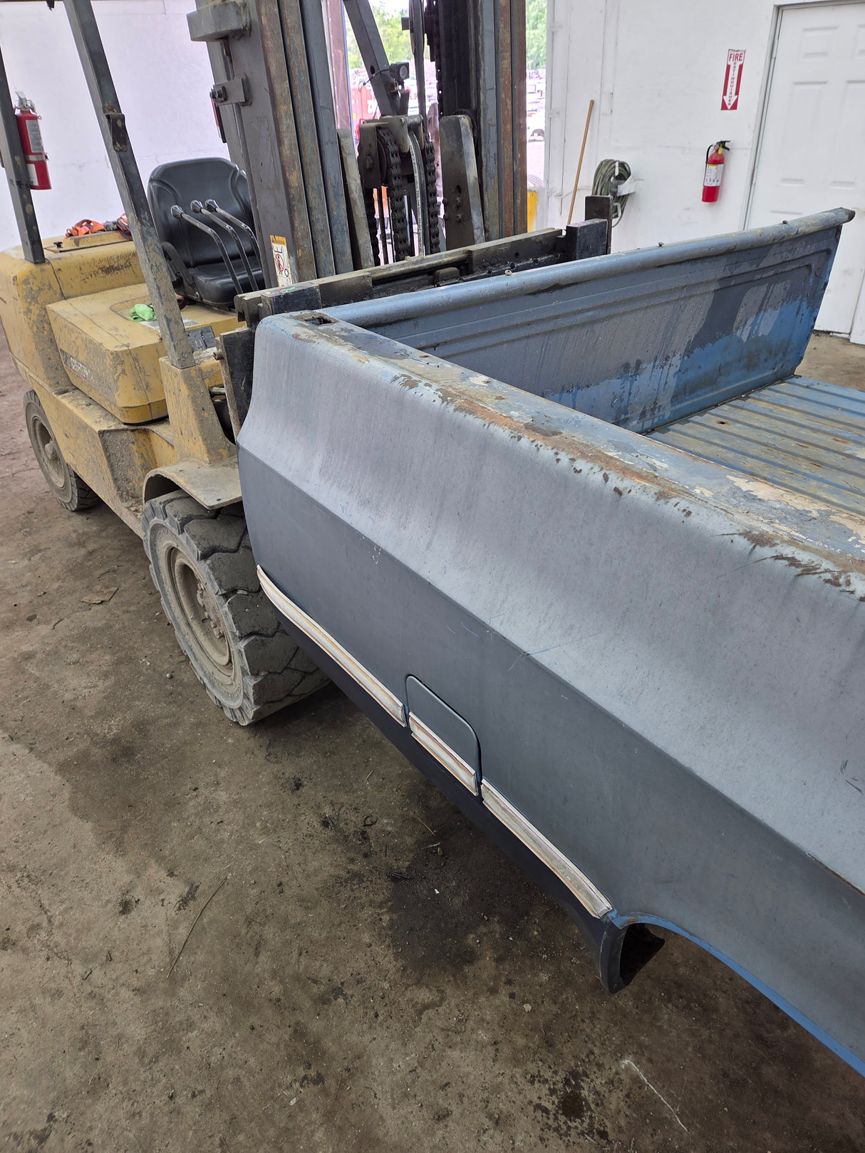 1979-1987 Chevrolet / GMC Square Body 8' Long Bed C10 C15 C20 C25 C35 K10 K15 K20 K25 K35