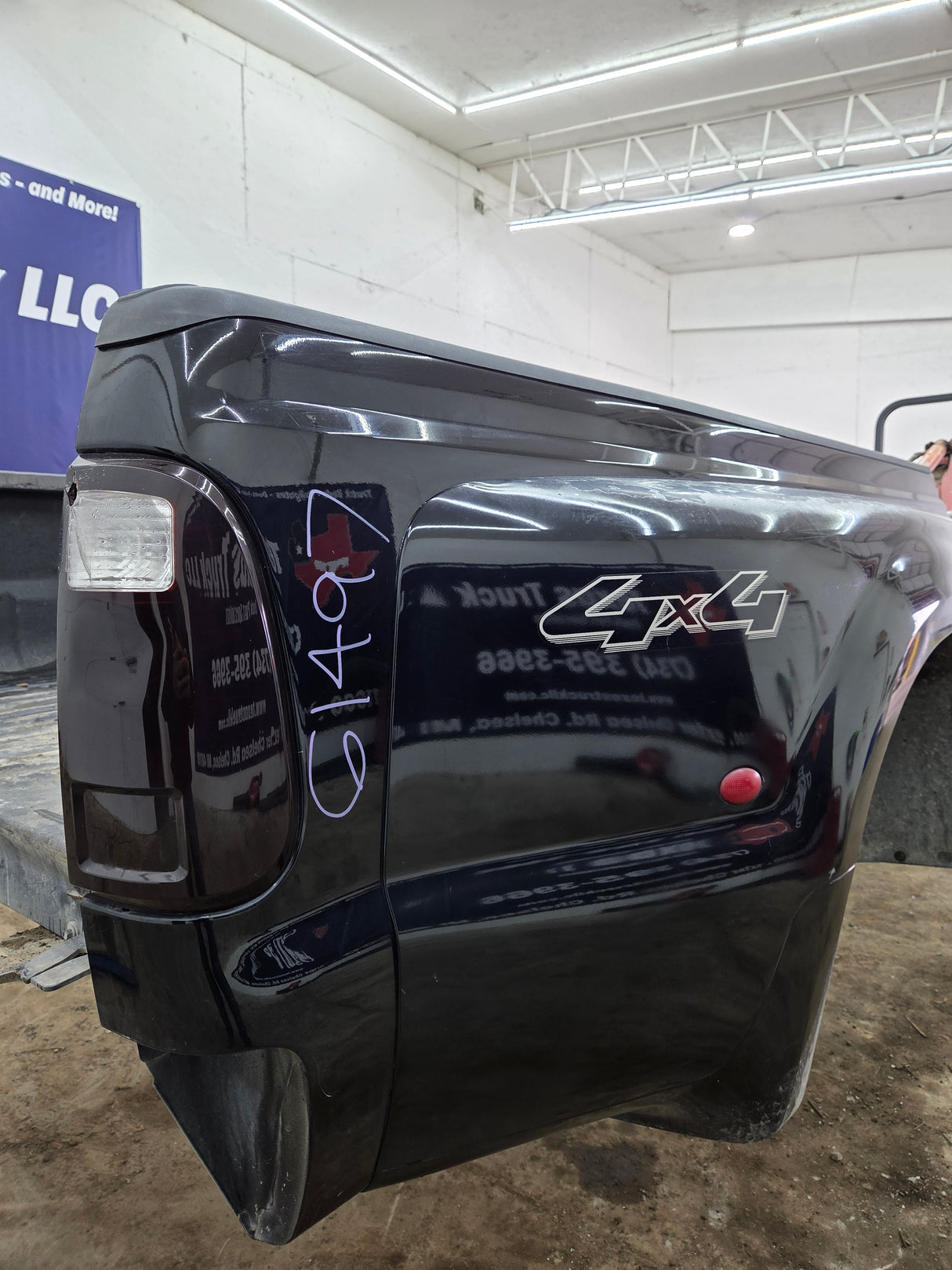 1999-2010 Ford Super Duty F250 F350 6' 9" Dually Short Truck Bed