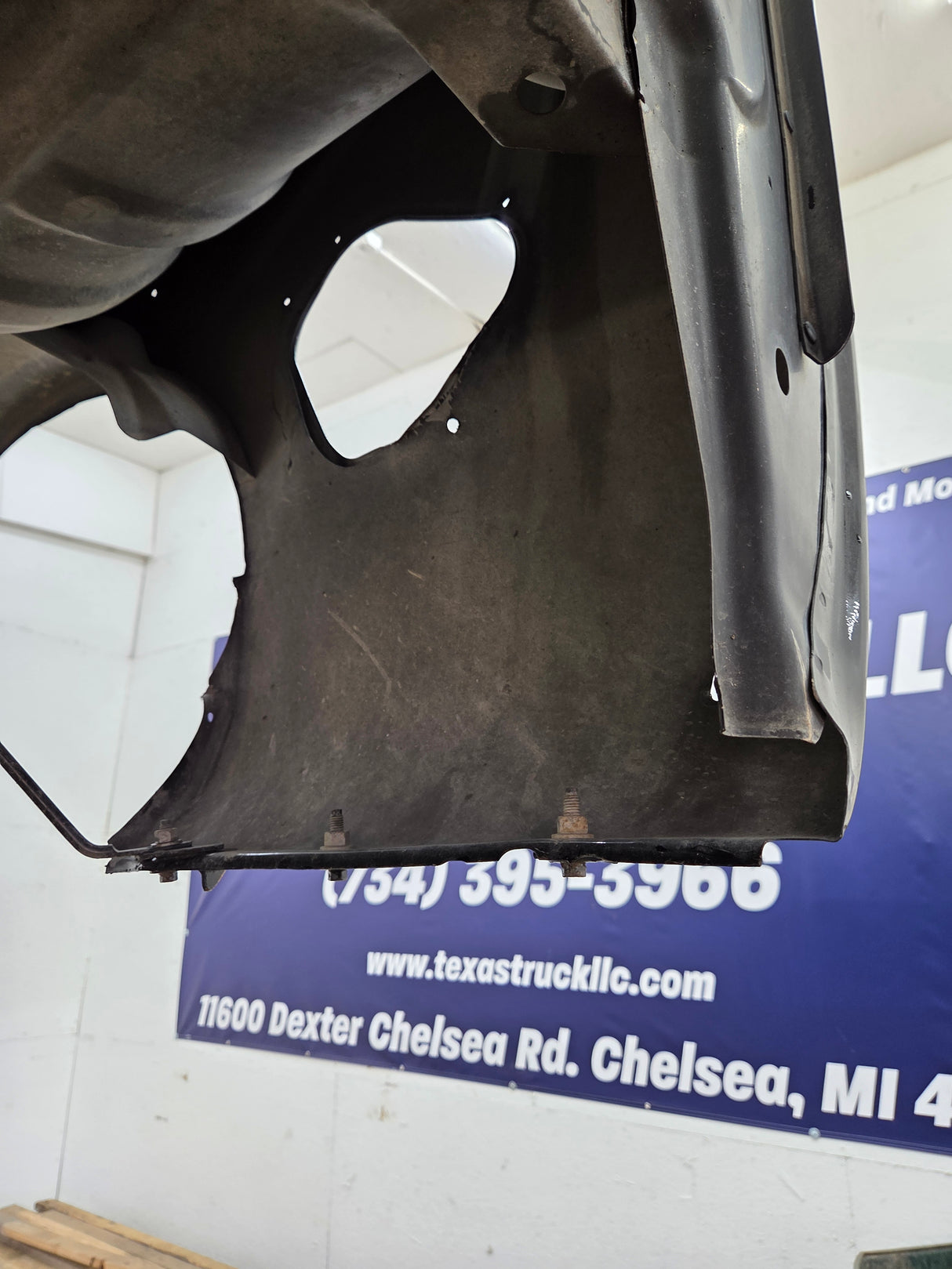 1999-2010 Ford Super Duty F250 F350 6' 9" Dually Short Truck Bed