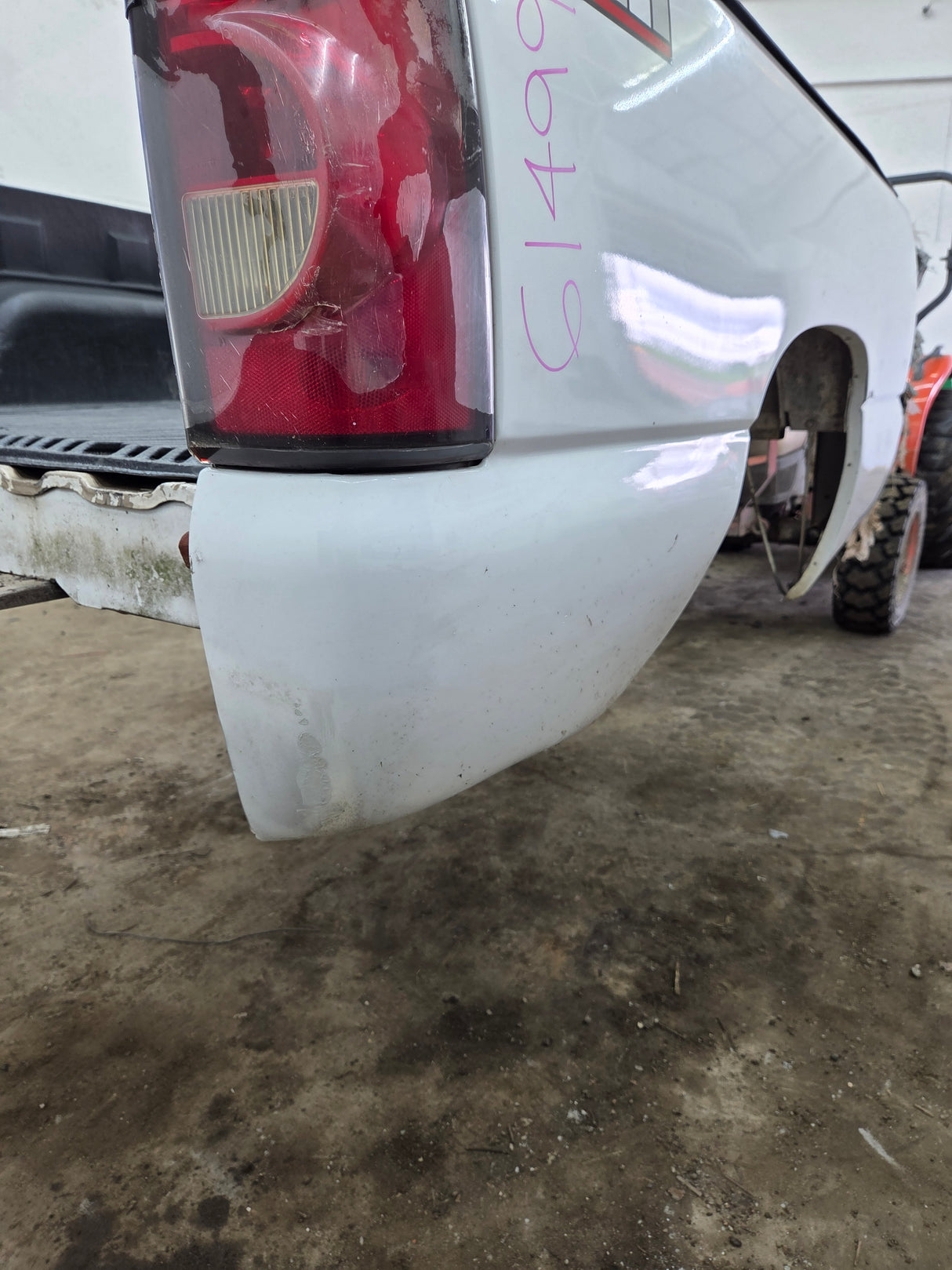 1999-2007 Chevrolet Silverado / GMC Sierra 1500 2500HD 3500HD 6' 6" Short Truck Bed