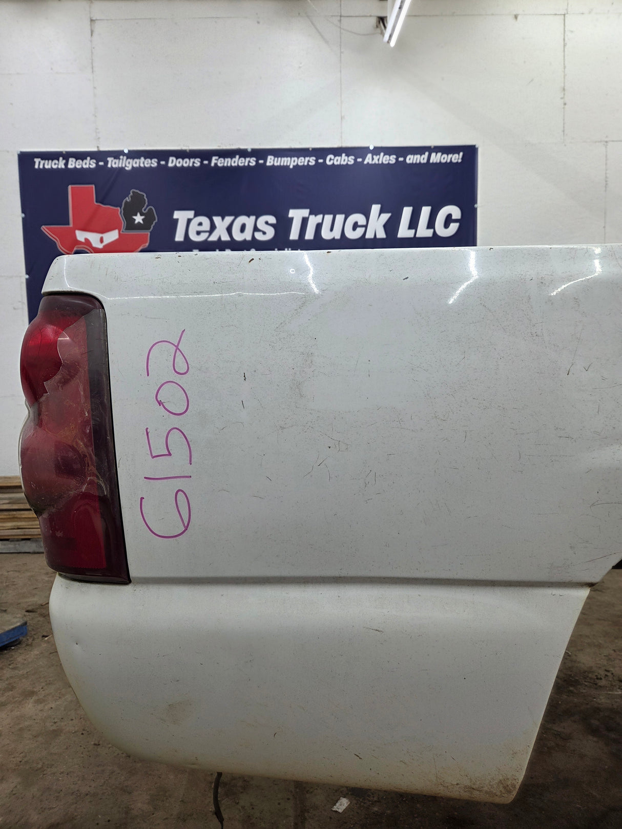 1999-2007 Chevrolet Silverado / GMC Sierra 1500 2500 3500 HD 8' Long Bed Truck Bed