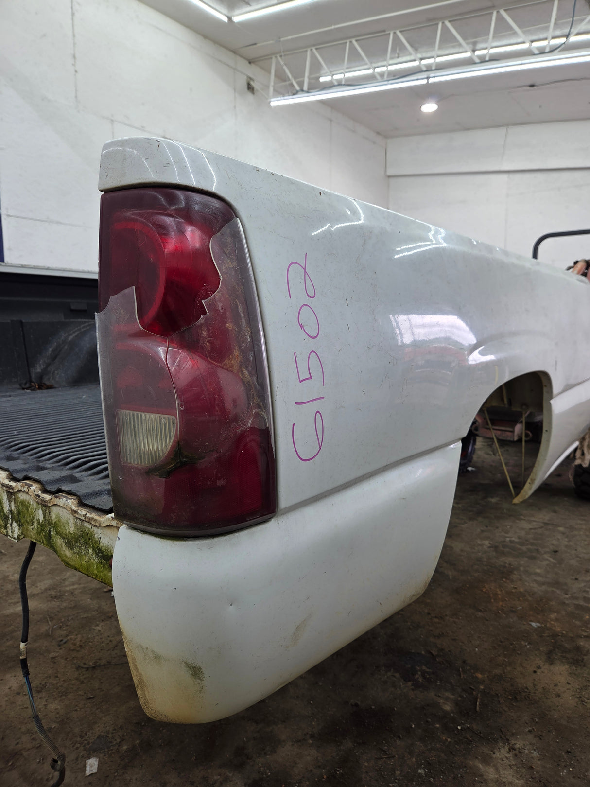 1999-2007 Chevrolet Silverado / GMC Sierra 1500 2500 3500 HD 8' Long Bed Truck Bed