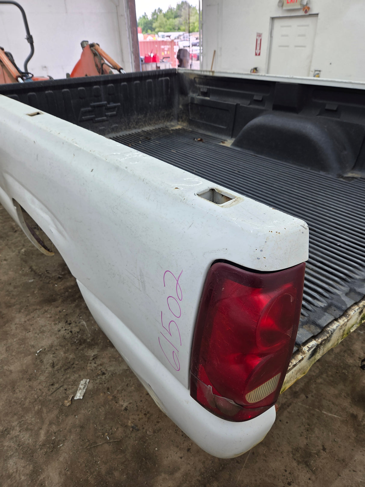 1999-2007 Chevrolet Silverado / GMC Sierra 1500 2500 3500 HD 8' Long Bed Truck Bed