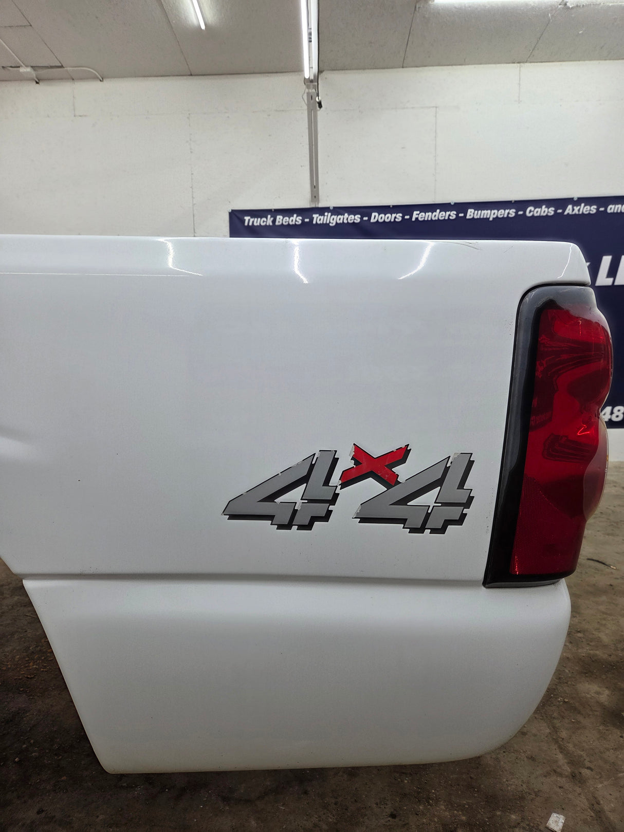 1999-2007 Chevrolet Silverado / GMC Sierra 1500 2500 3500 HD 8' Long Bed Truck Bed