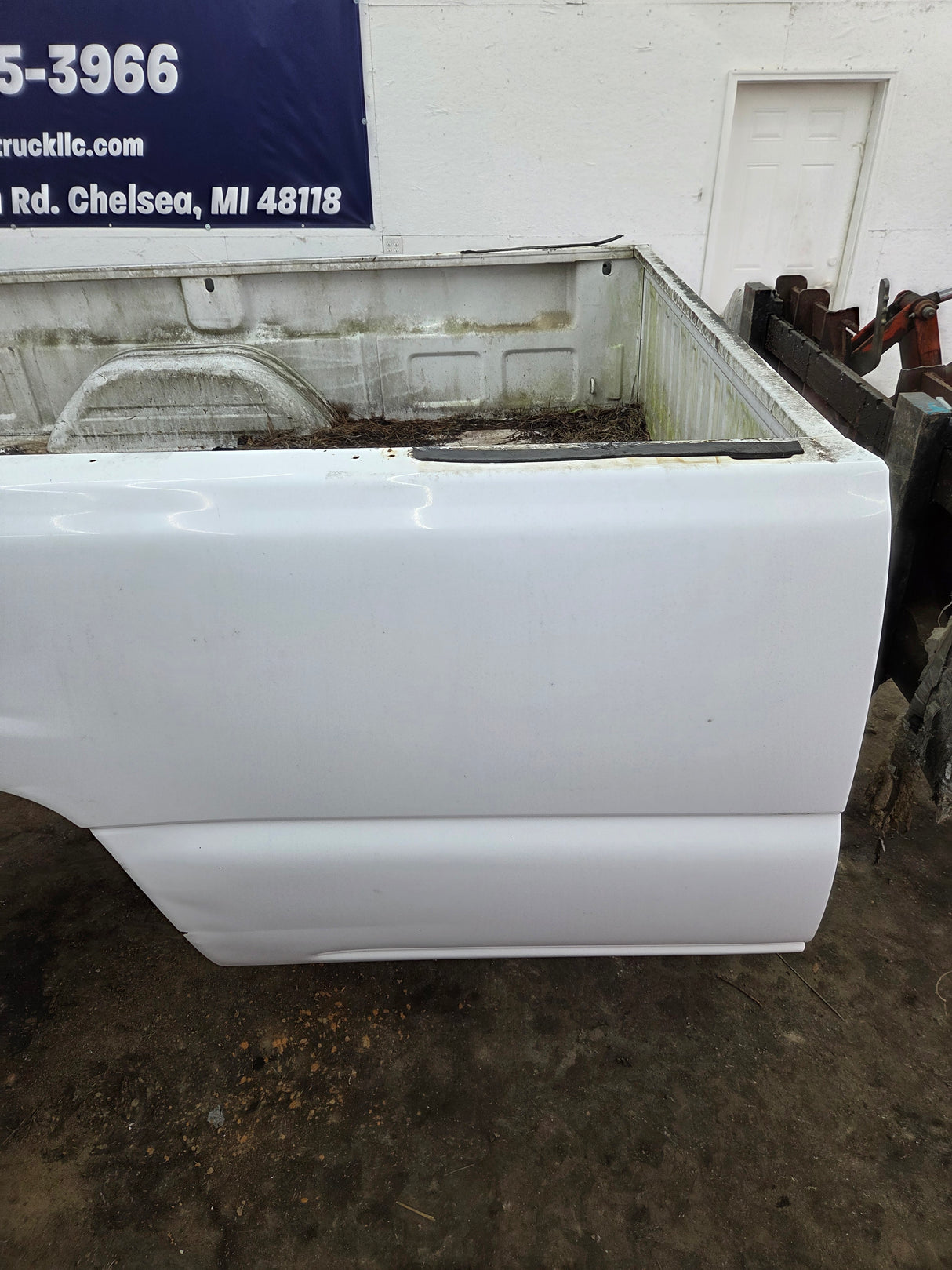 1999-2007 Chevrolet Silverado / GMC Sierra 1500 2500 3500 HD 8' Long Bed Truck Bed