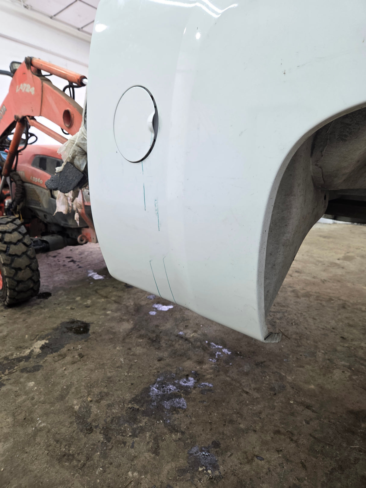 2007-2013 Chevrolet Silverado 1500 2500 3500 HD 6' 6" Short Truck Bed