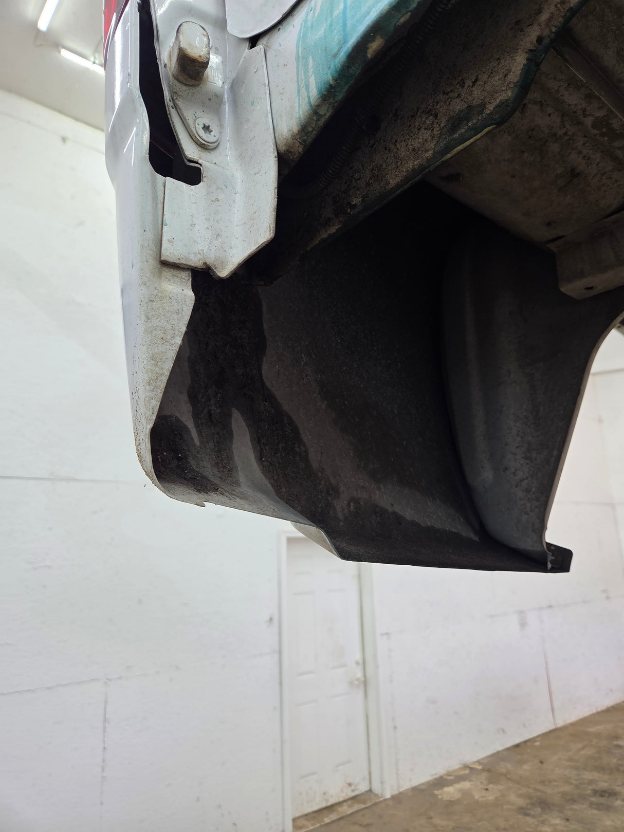 2007-2013 Chevrolet Silverado 1500 2500 3500 HD 6' 6" Short Truck Bed