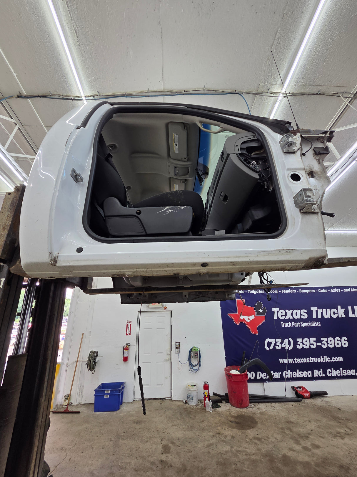 2007-2013 Chevrolet Silverado / GMC Sierra 1500 2500 3500 HD Regular Cab