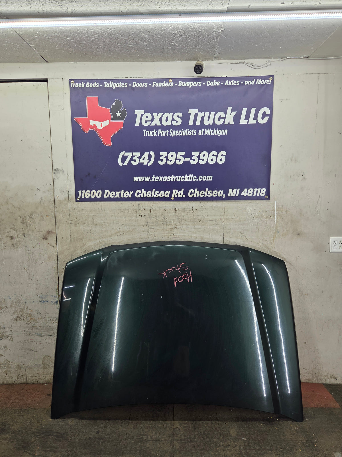2003-2006 Chevrolet Silverado 2500 3500 Cateye HD Hood OEM