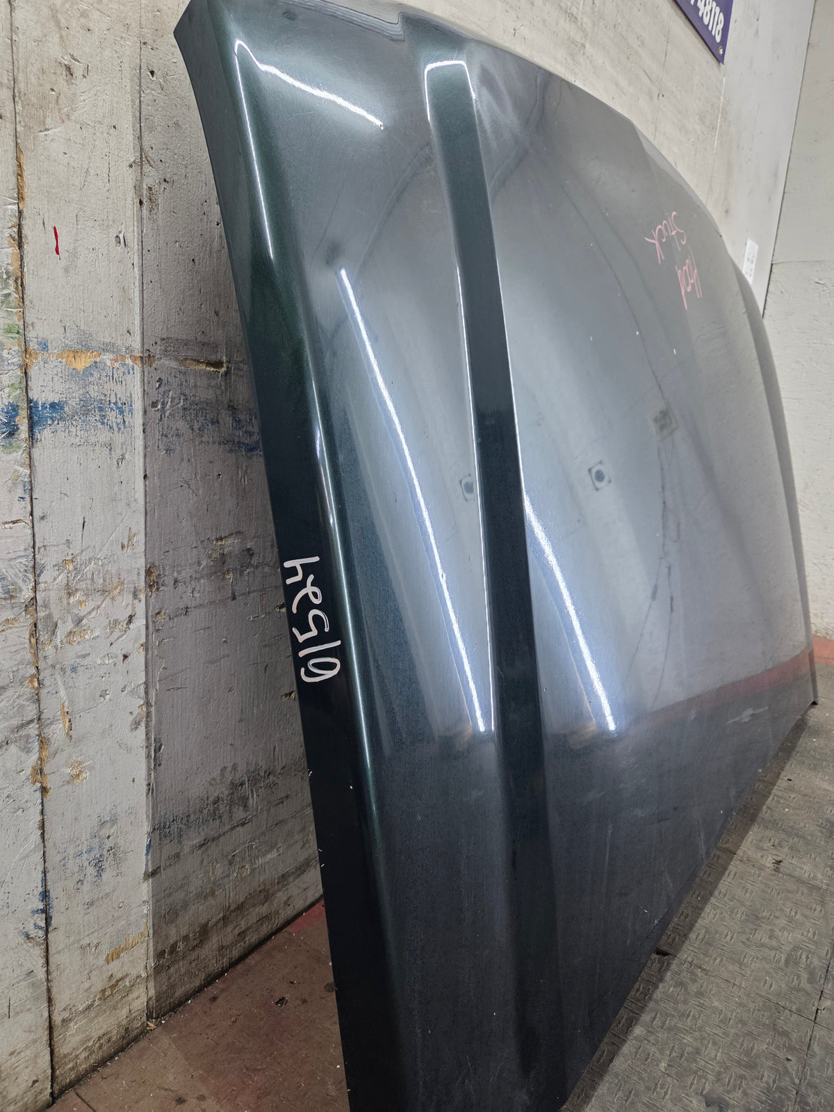 2003-2006 Chevrolet Silverado 2500 3500 Cateye HD Hood OEM