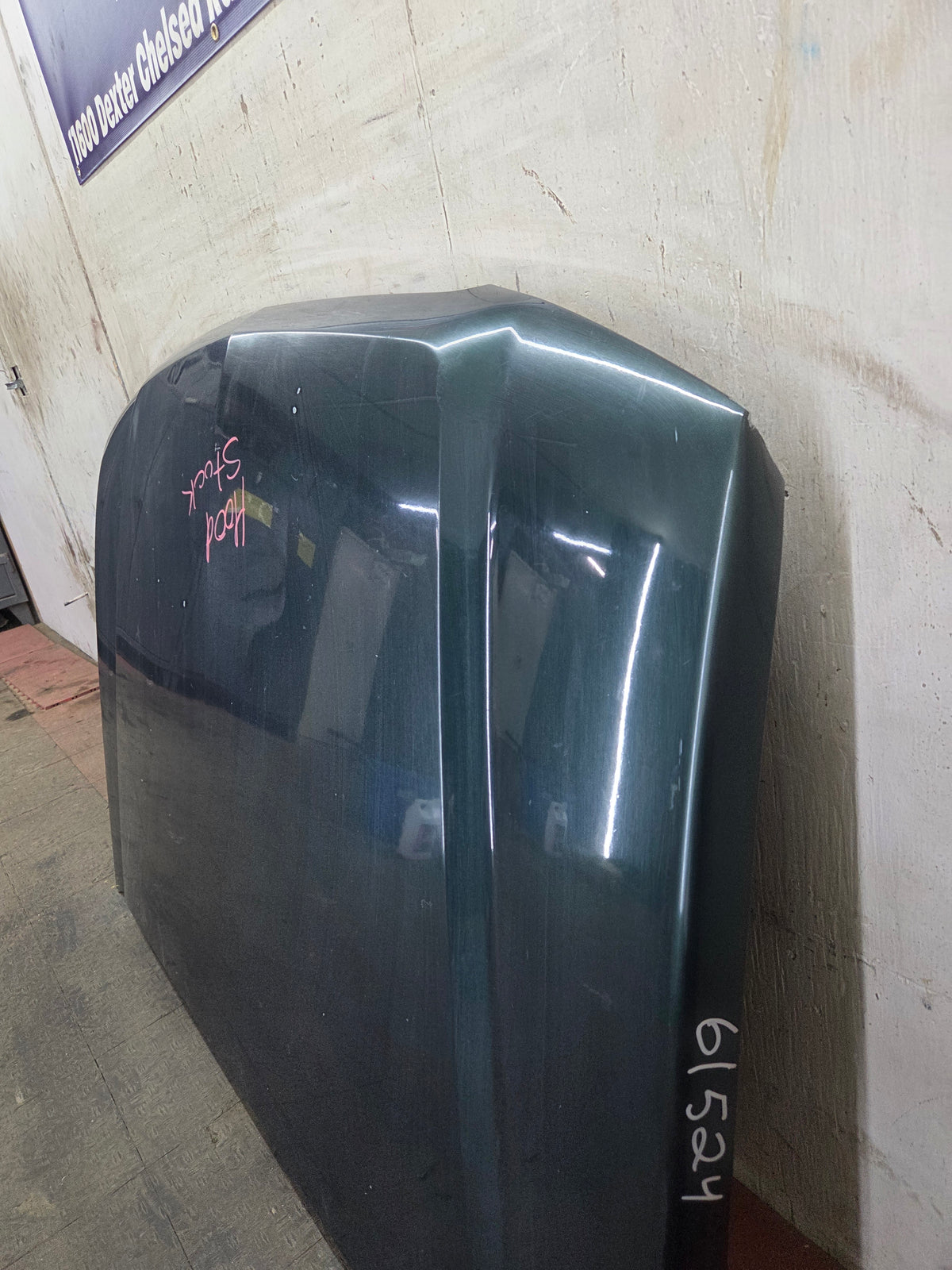 2003-2006 Chevrolet Silverado 2500 3500 Cateye HD Hood OEM