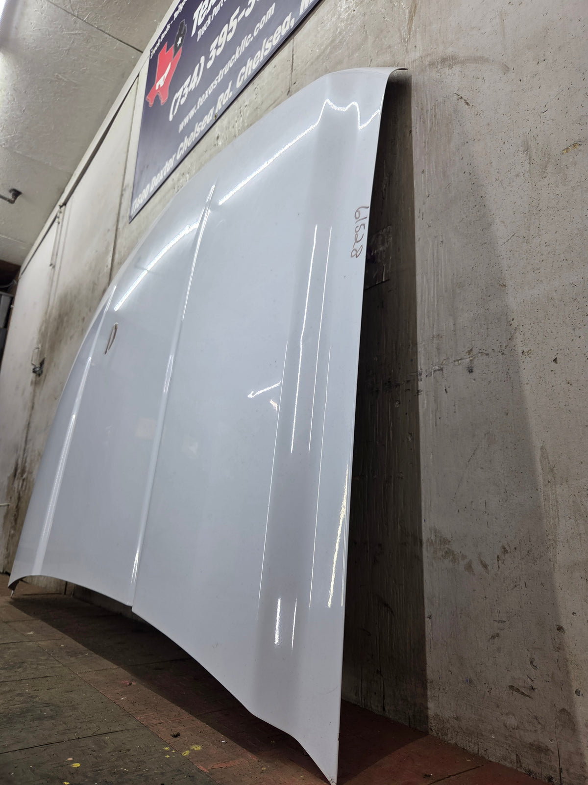 2007-2013 Chevrolet Silverado 1500 2500 Hood