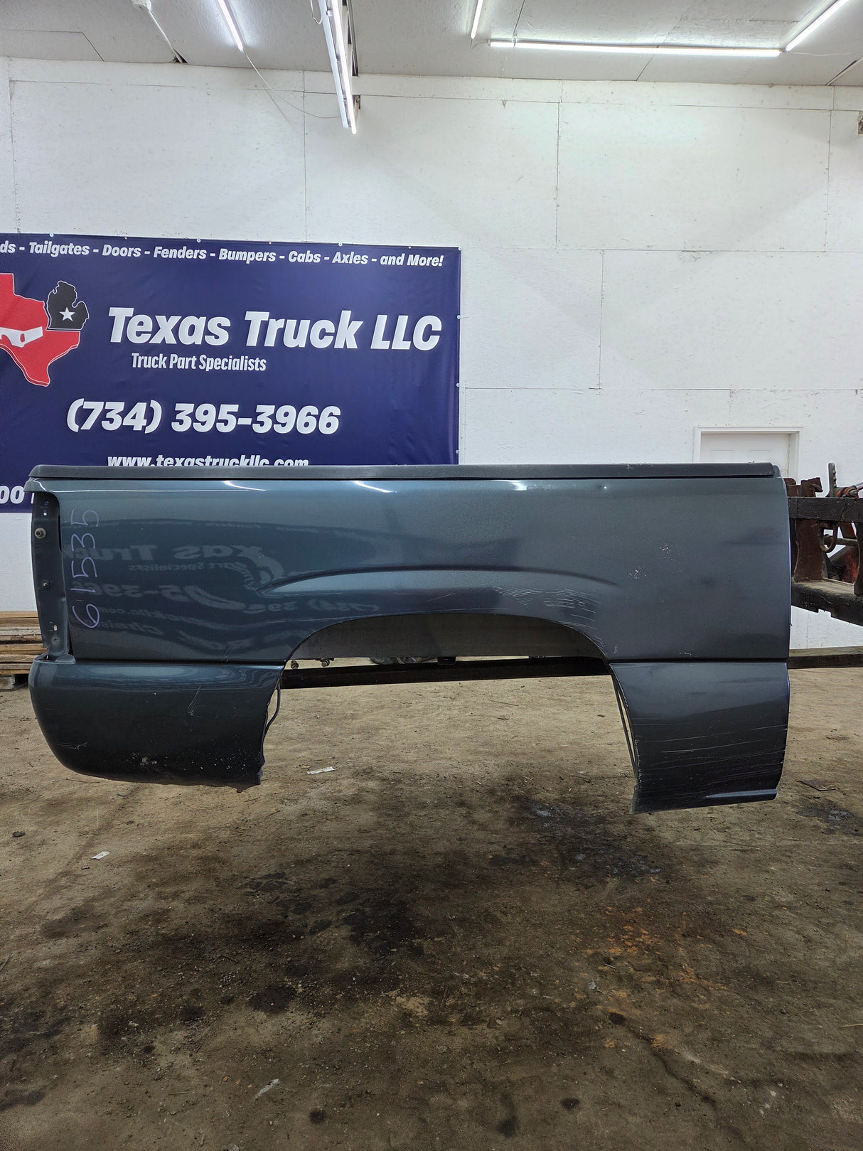 1999-2007 Chevrolet Silverado / GMC Sierra 1500 5' 8" Short Truck Bed