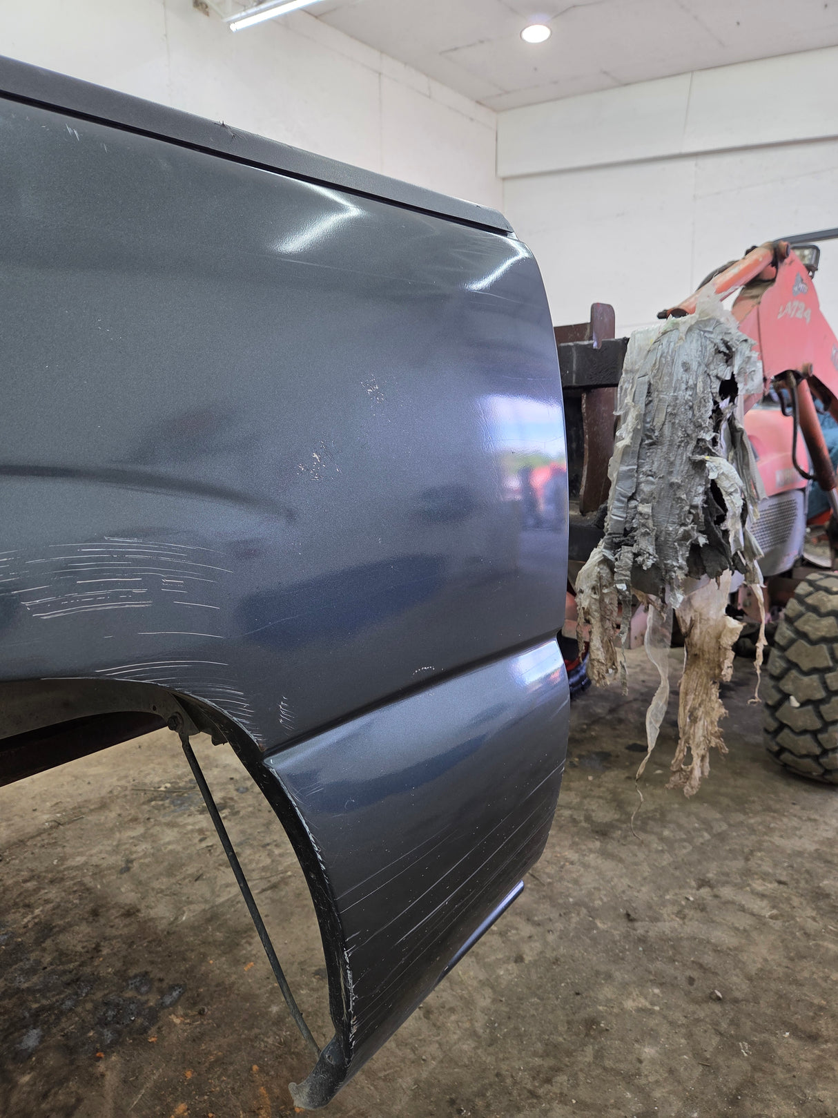 1999-2007 Chevrolet Silverado / GMC Sierra 1500 5' 8" Short Truck Bed
