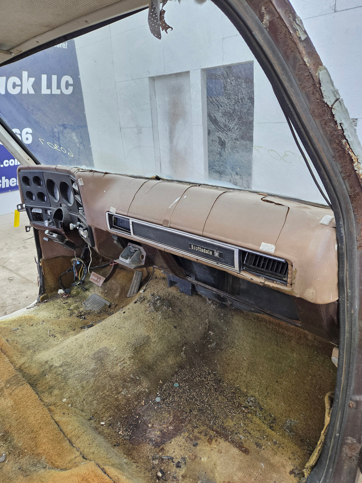 1973-1987 Chevrolet / GMC Square Body Crew Cab Truck Cab K series / C series