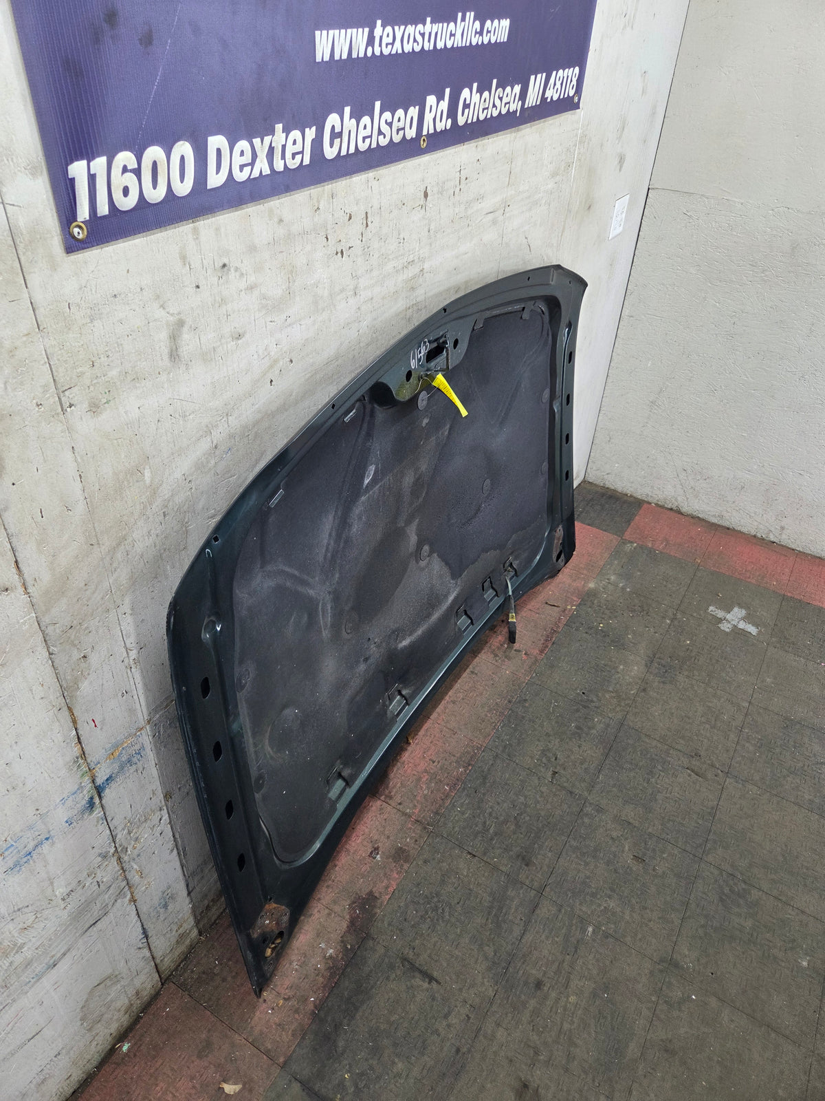1999-2006 GMC Sierra 1500 2500 3500 Hood