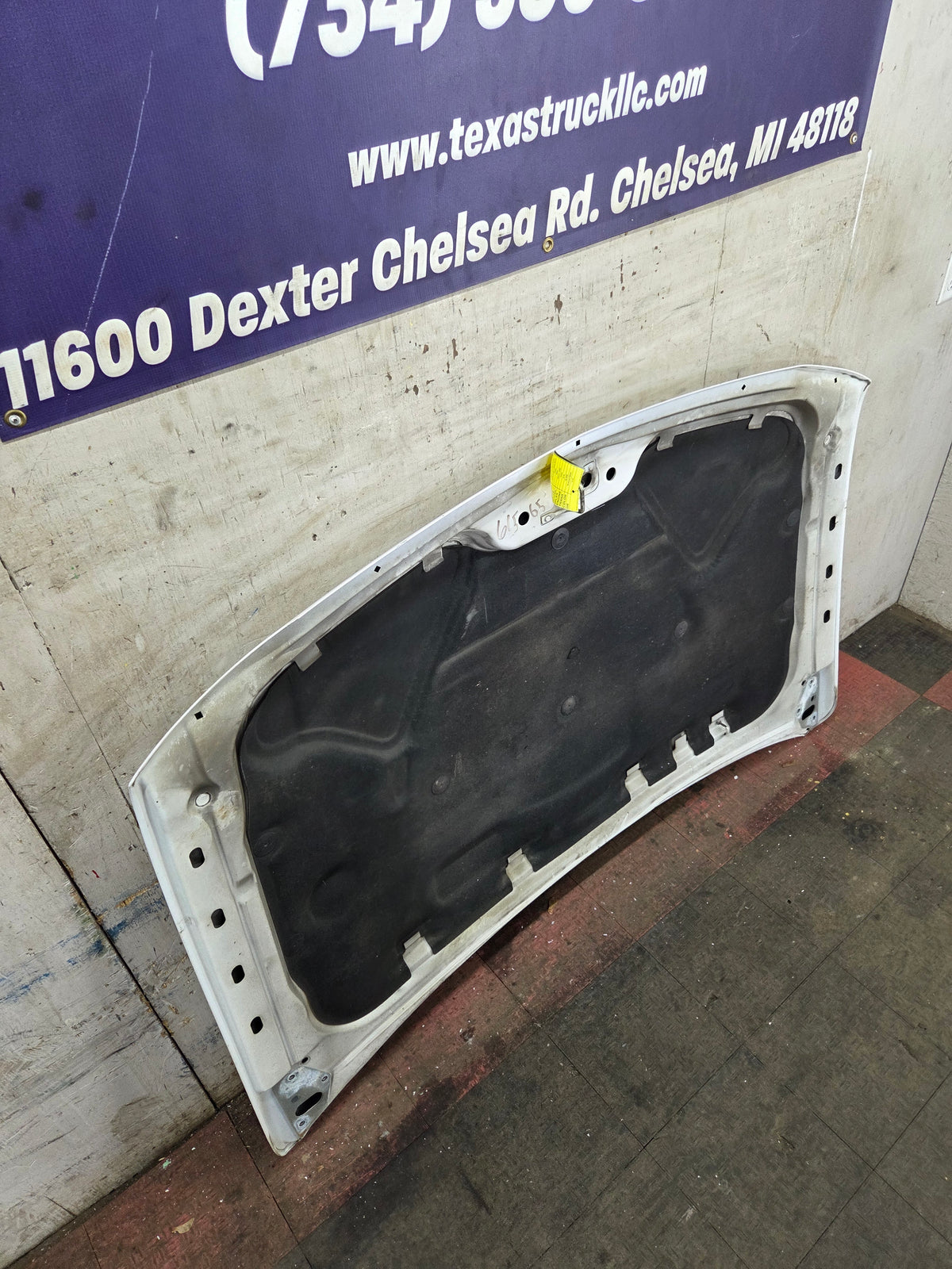 1999-2006 GMC Sierra 1500 2500 3500 Hood