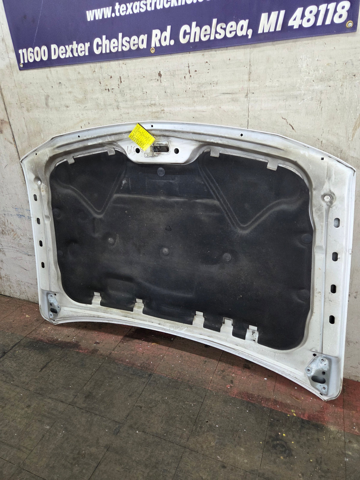 1999-2006 GMC Sierra 1500 2500 3500 Hood