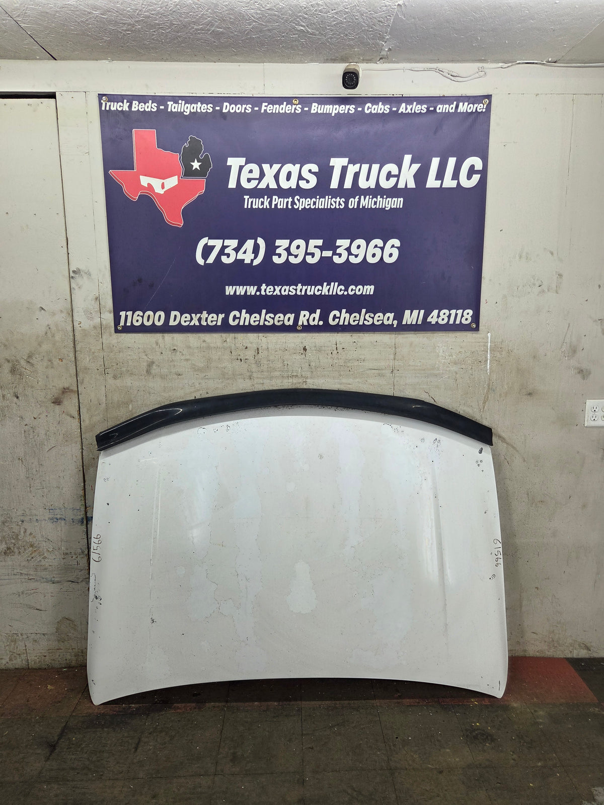 1999-2006 GMC Sierra 1500 2500 3500 Hood