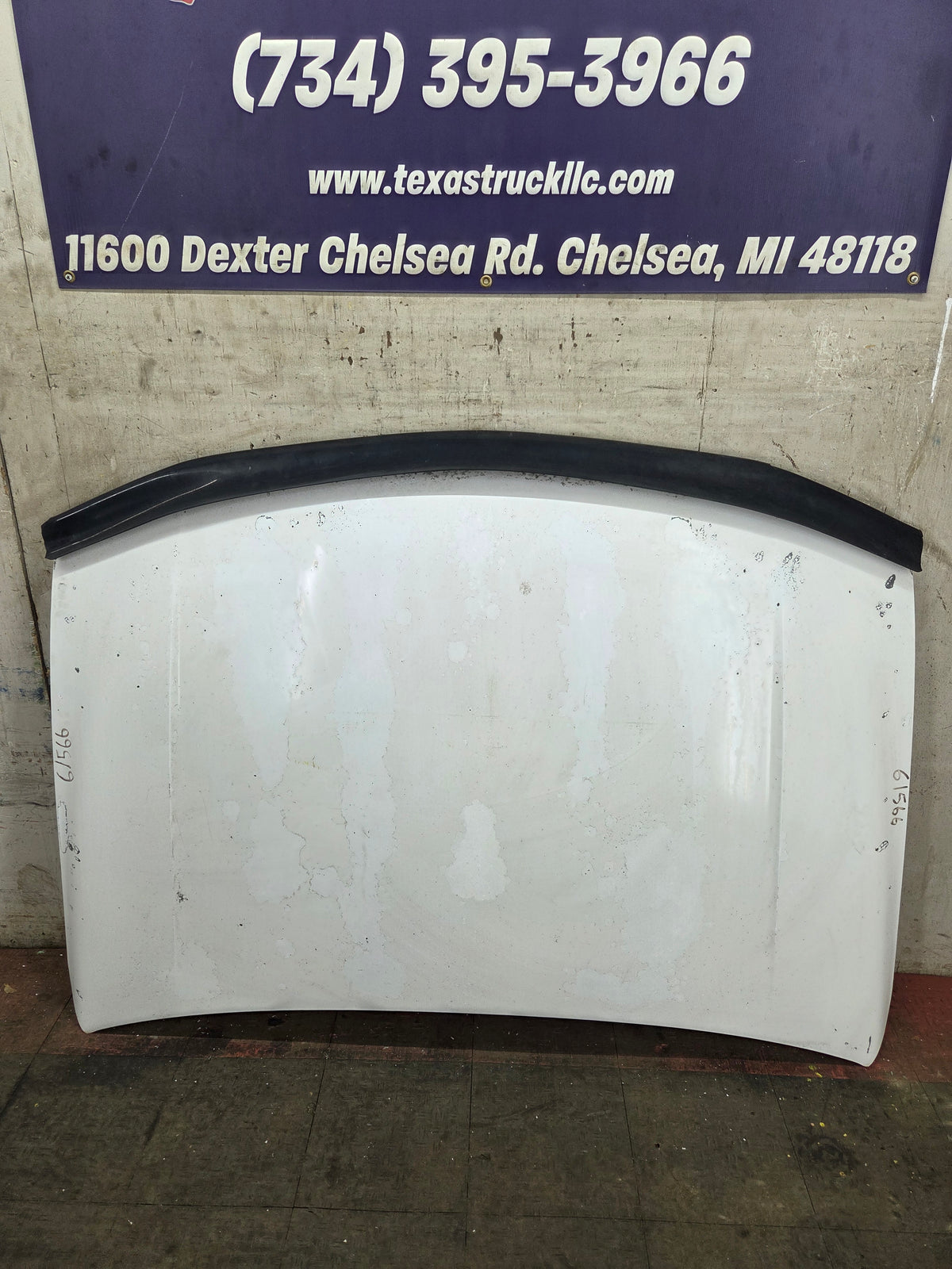 1999-2006 GMC Sierra 1500 2500 3500 Hood