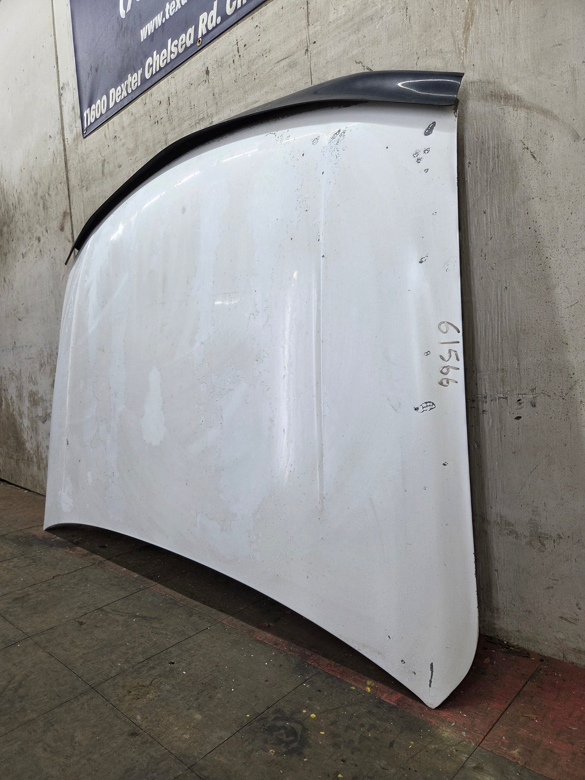 1999-2006 GMC Sierra 1500 2500 3500 Hood