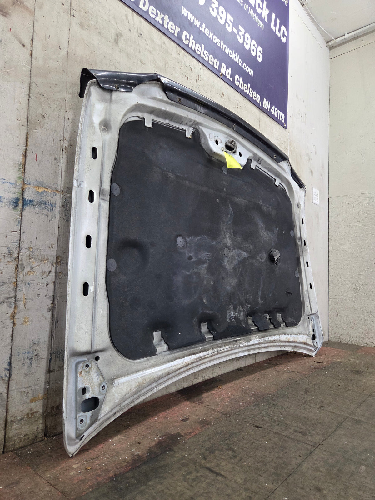 1999-2006 GMC Sierra 1500 2500 3500 Hood