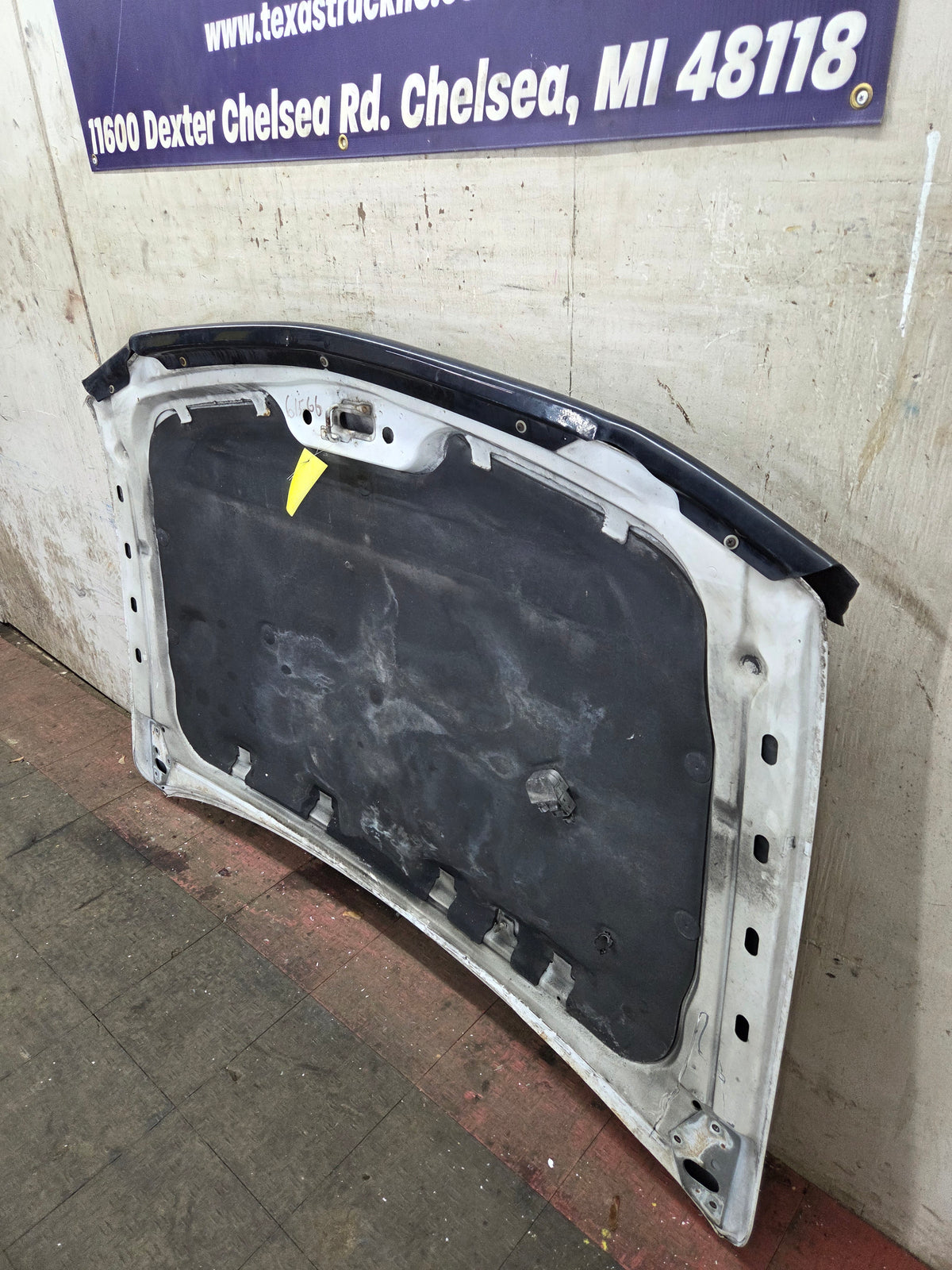 1999-2006 GMC Sierra 1500 2500 3500 Hood