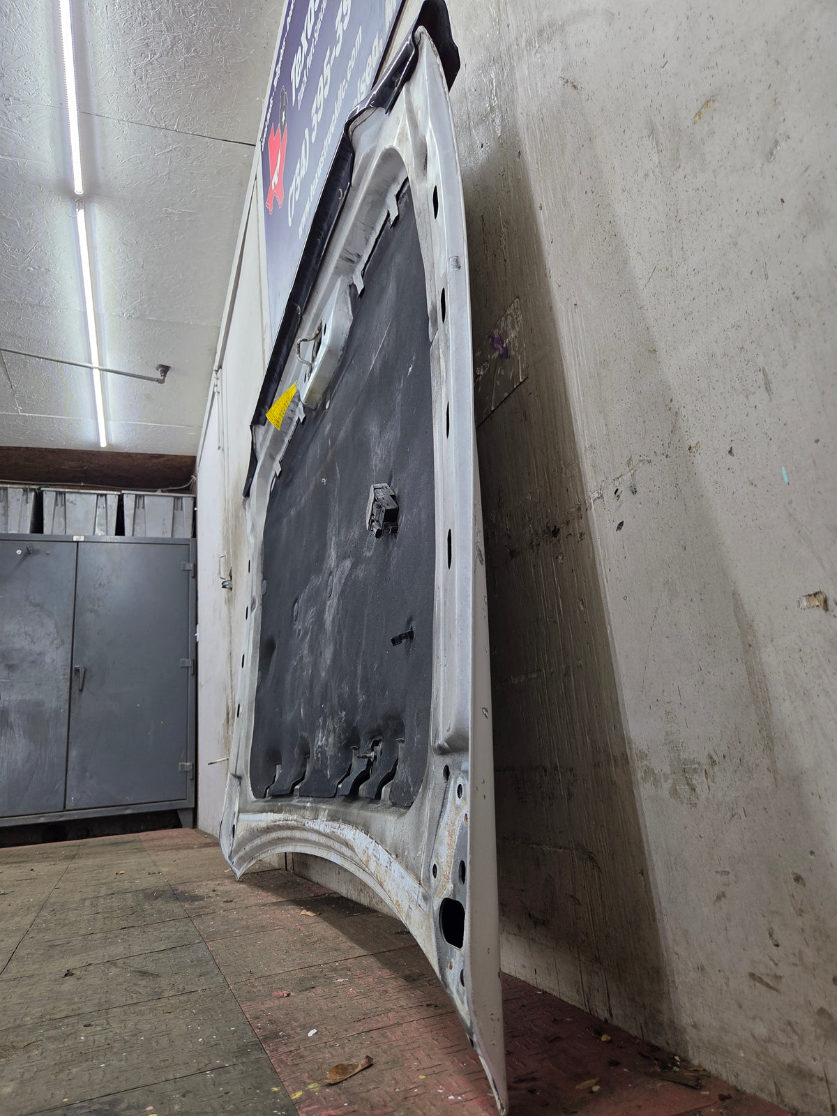 1999-2006 GMC Sierra 1500 2500 3500 Hood