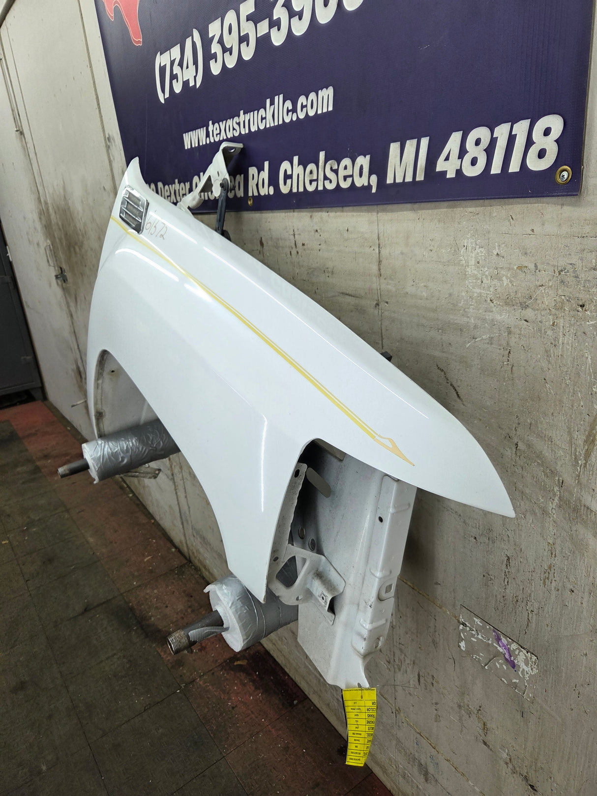 2007-2013 Chevrolet Silverado Passenger Side Front RH Fender 1500 2500 3500 HD