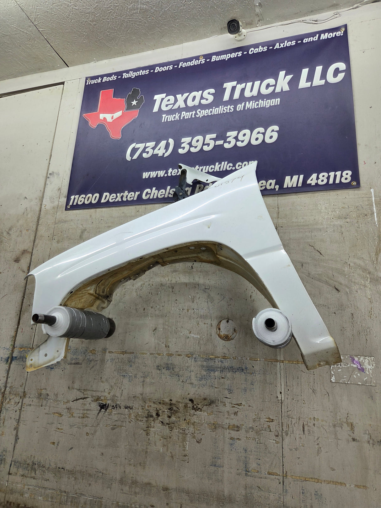 1999-2006 GMC Sierra / Yukon 1500 2500 3500 HD Driver Front Fender