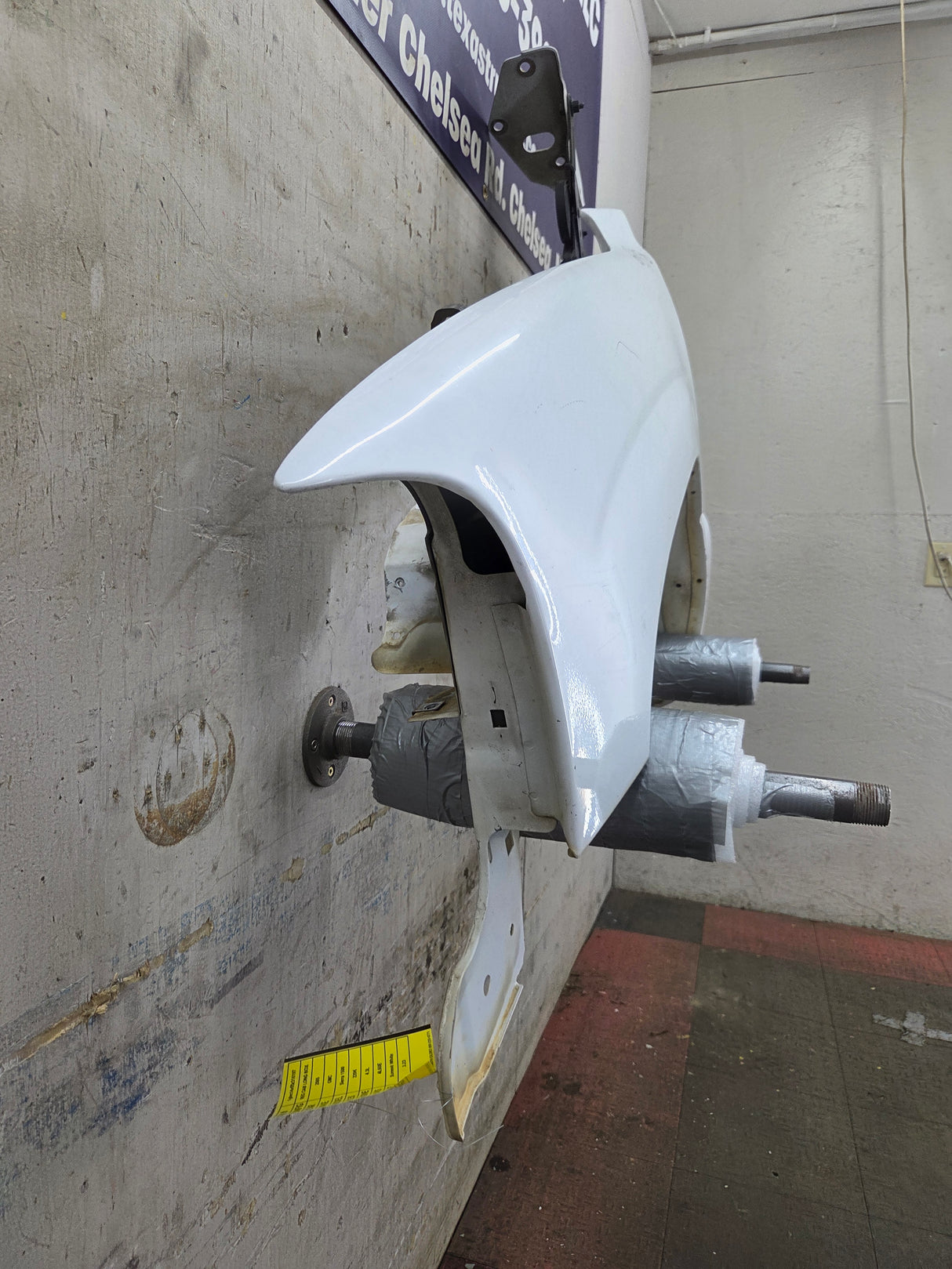 1999-2006 GMC Sierra / Yukon 1500 2500 3500 HD Driver Front Fender