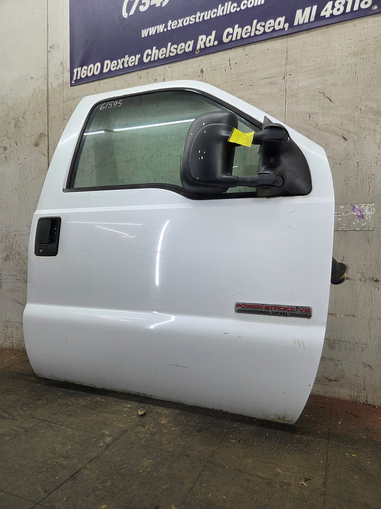 1999-2011 Ford Super Duty RH Passenger Side Front Door F250 F350 F450 F550