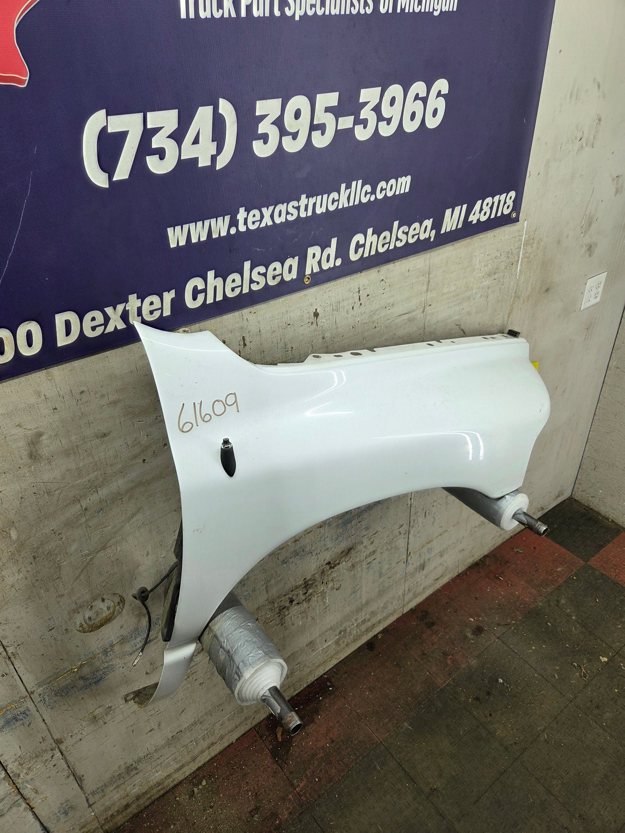 2003-2005 Dodge Ram 3rd Gen 1500 2500 3500 RH Passenger Side Fender