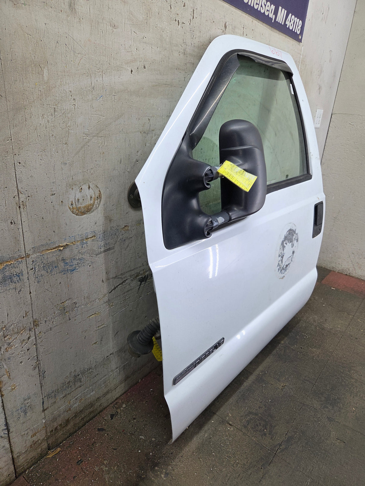 1999-2011 Ford Super Duty LH Driver Side Front Door F250 F350 F450 F550