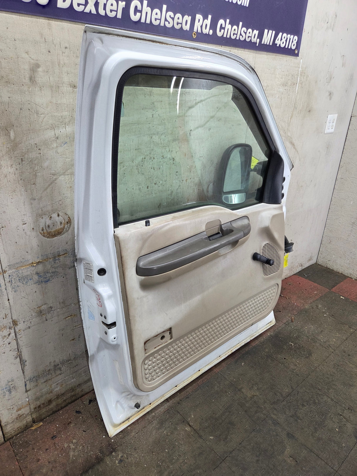 1999-2011 Ford Super Duty LH Driver Side Front Door F250 F350 F450 F550